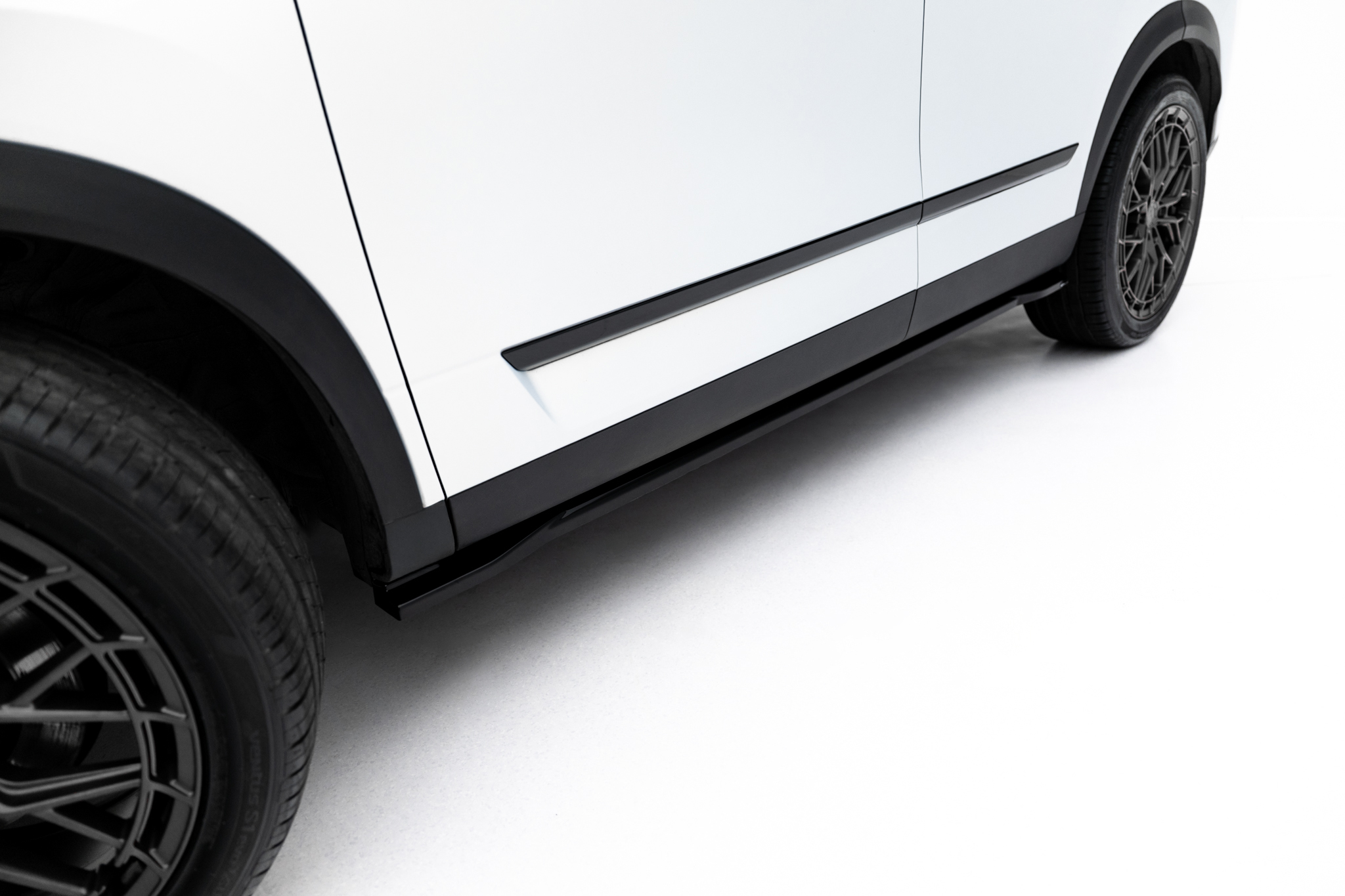 Maxton Design Боковые диффузоры Jaecoo 7 Mk1 — изображение 4