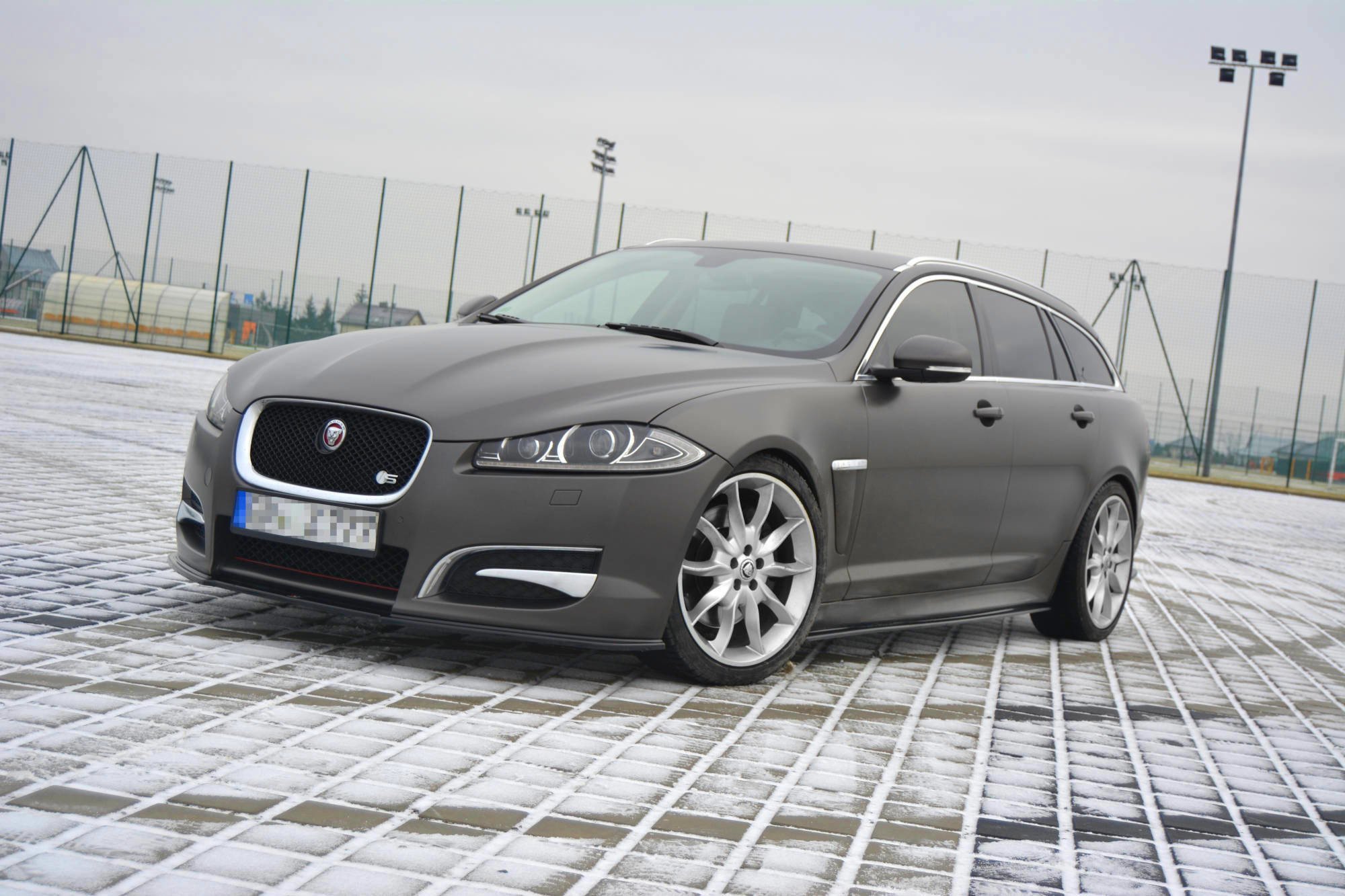 Maxton Design Боковые юбки и диффузоры для Jaguar XF (X250) MK1, спортивный тормоз S-Pack — изображение 4