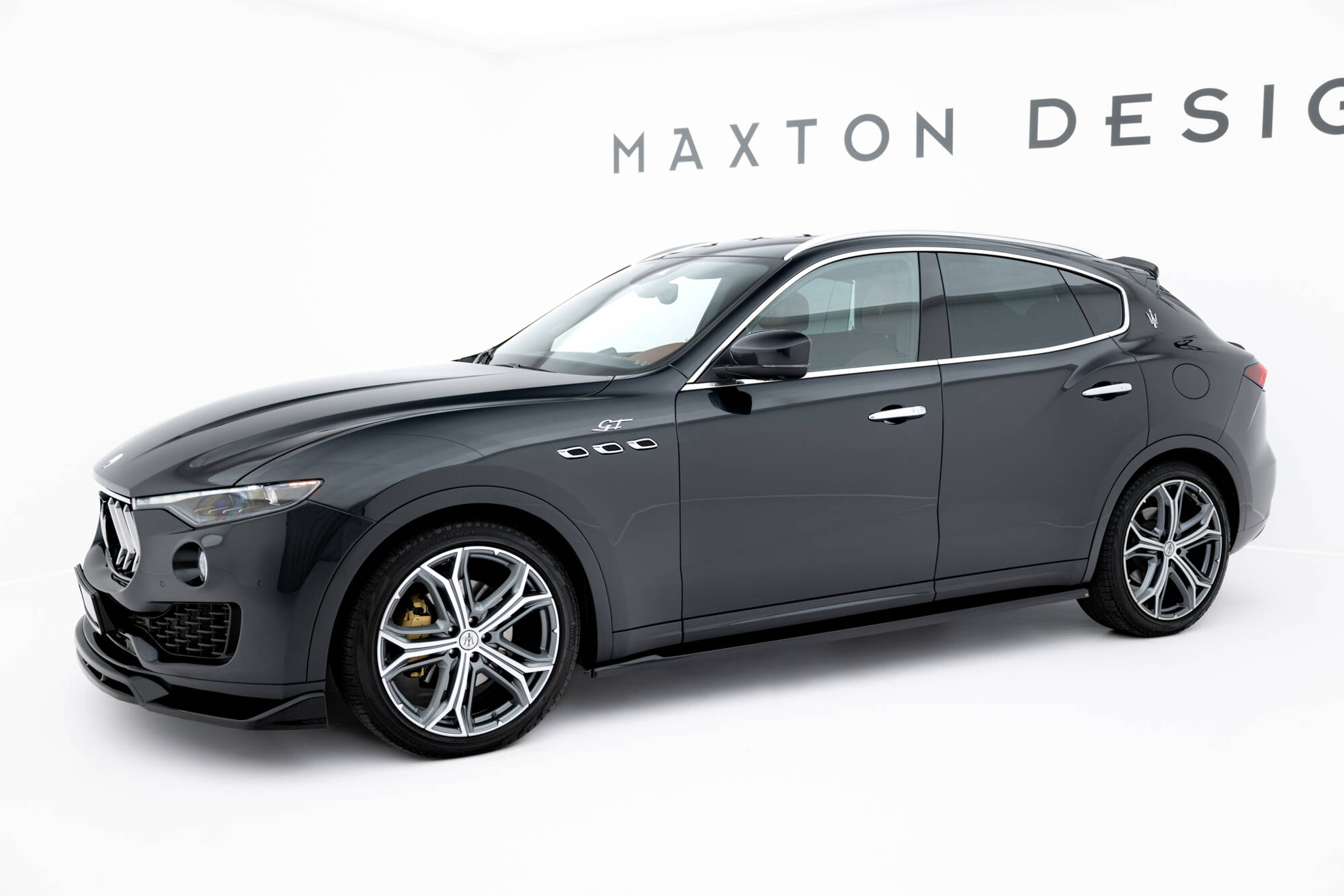 Maxton Design Боковые пороги и диффузоры для Maserati Levante GT Mk1 после рестайлинга — изображение 2