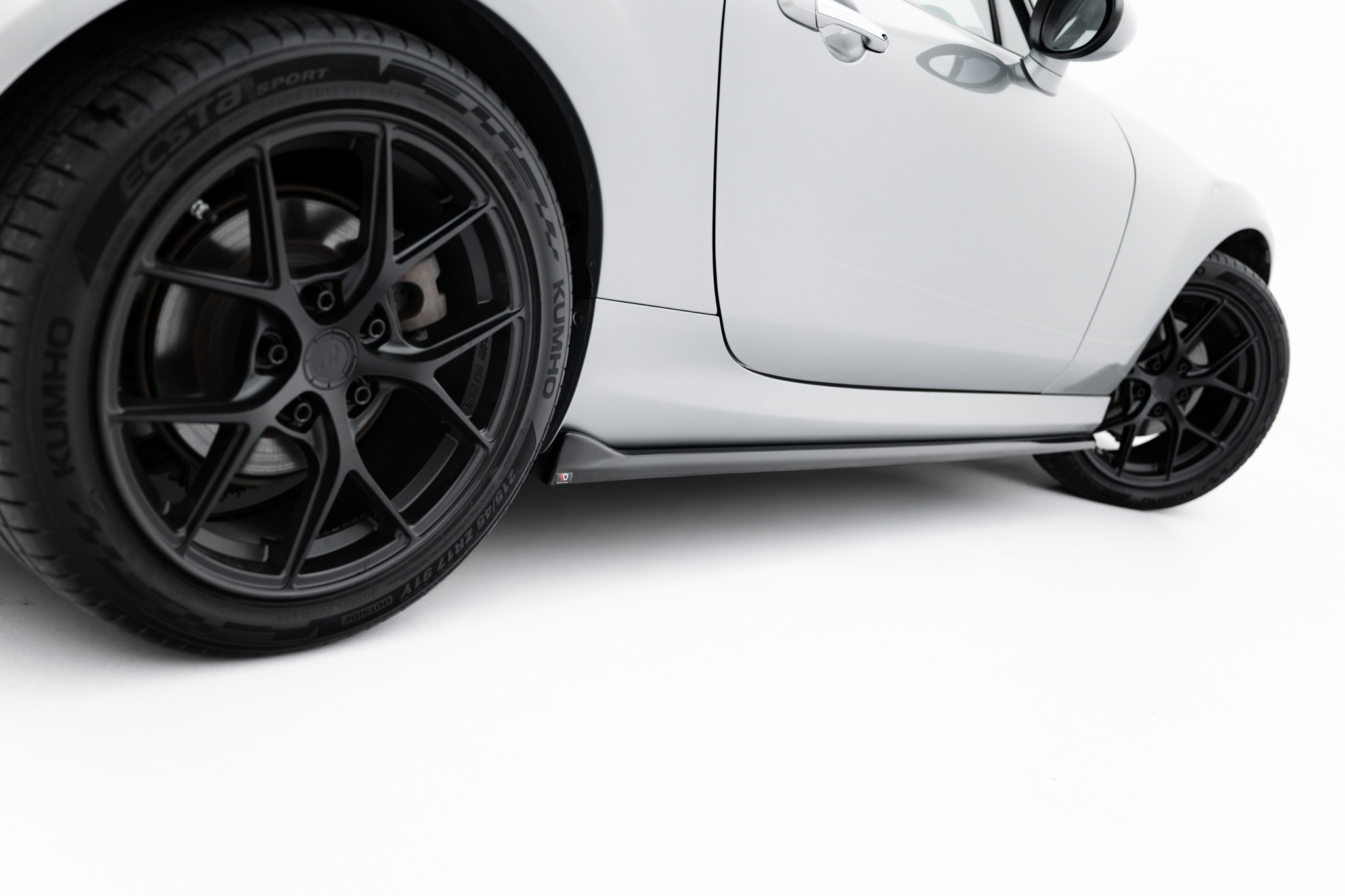 Maxton Design Боковые диффузоры для Mazda MX-5 Mk3 (NC) после рестайлинга — изображение 4