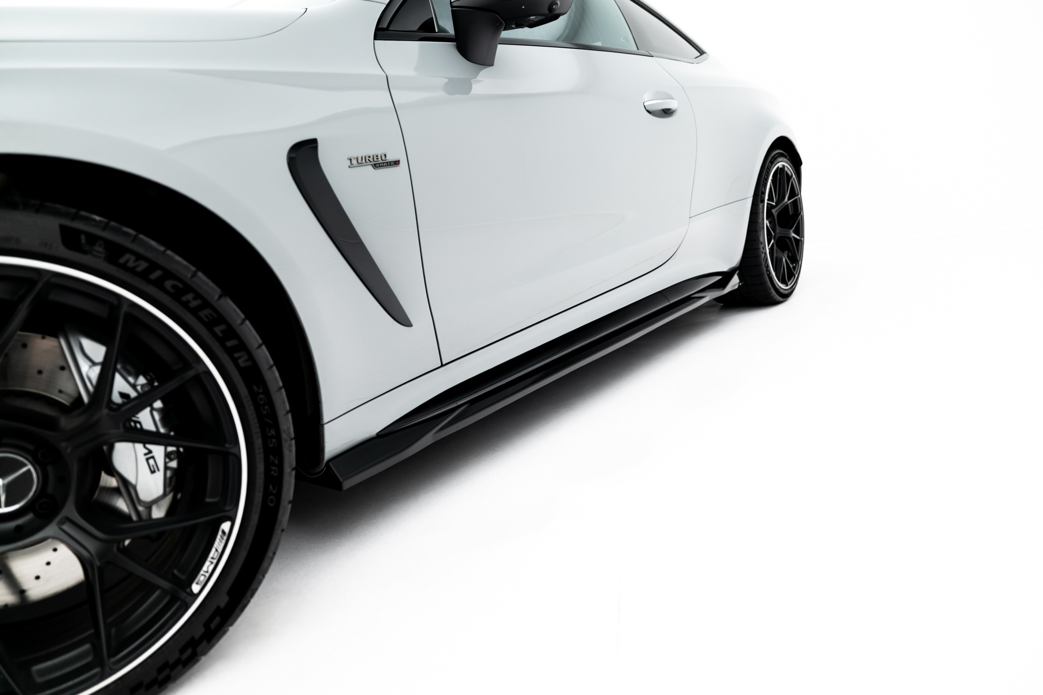 Maxton Design Боковые диффузоры Mercedes-AMG CLE 53 Aero C236 — изображение 4