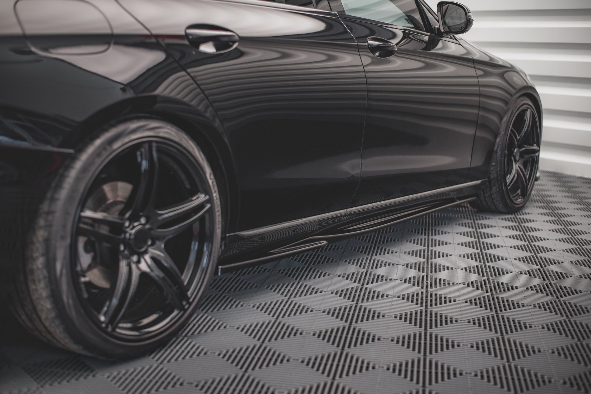 Maxton Design Боковые диффузоры Mercedes-Benz E W213