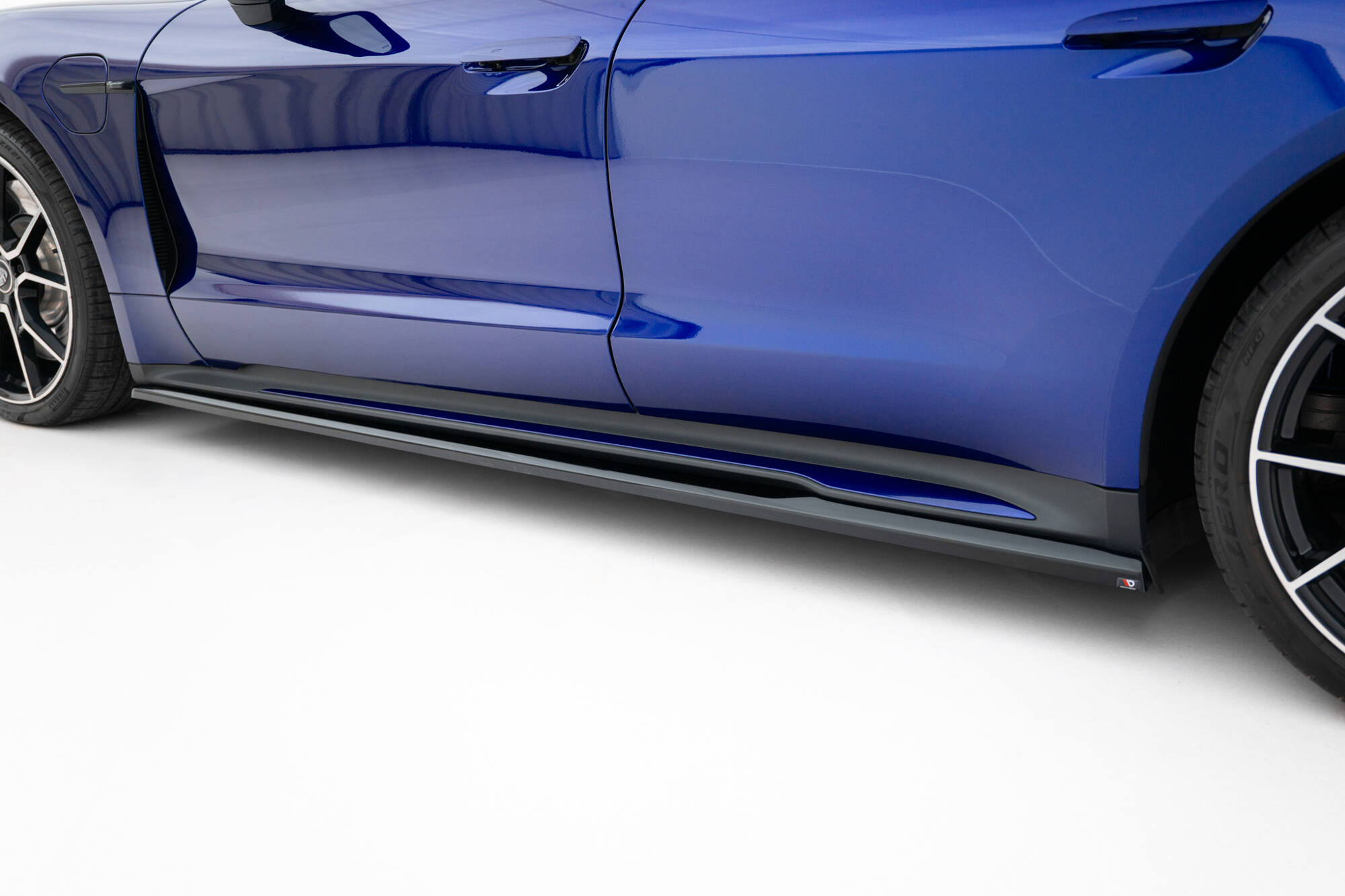 Maxton Design Боковые пороги и диффузоры для Porsche Taycan Turbo S Mk1 — изображение 3