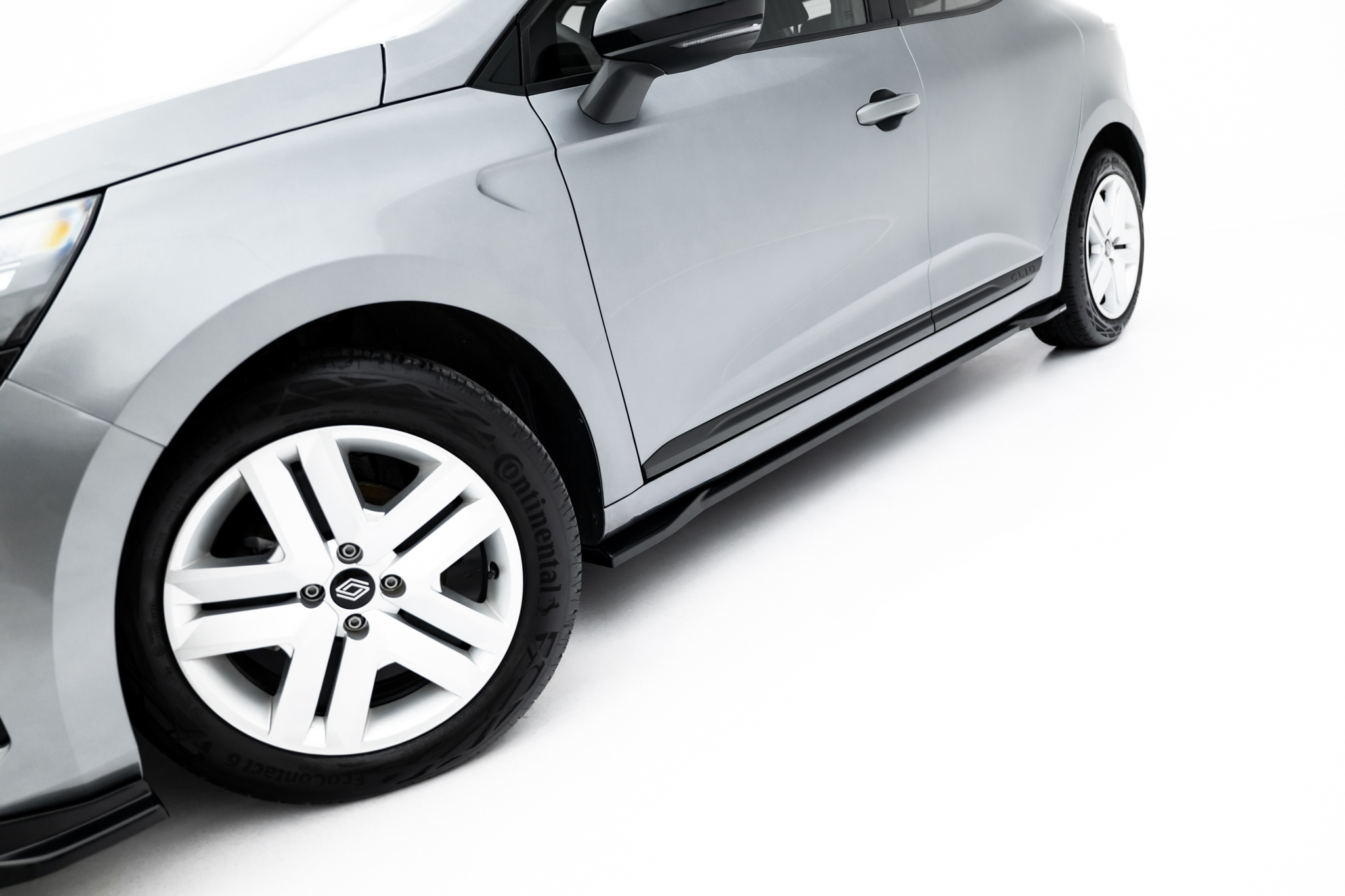 Maxton Design Боковые пороги и диффузоры для Renault Clio Mk5 после рестайлинга — изображение 2