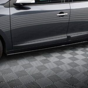 Maxton Design Боковые пороги и диффузоры для Renault Megane GT MK3 после рестайлинга