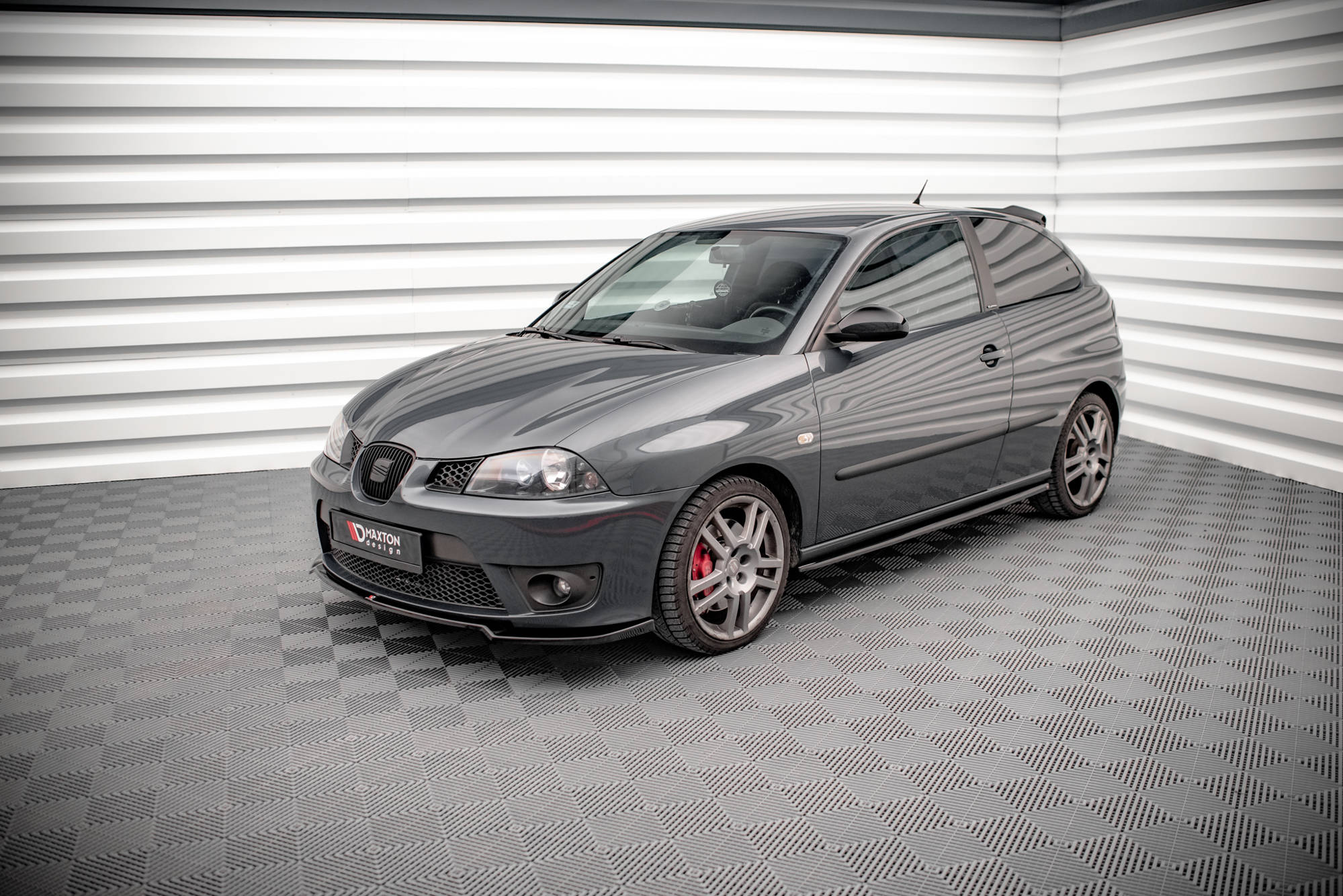 Maxton Design Боковые пороги, диффузоры, сиденья Ibiza Cupra Mk3