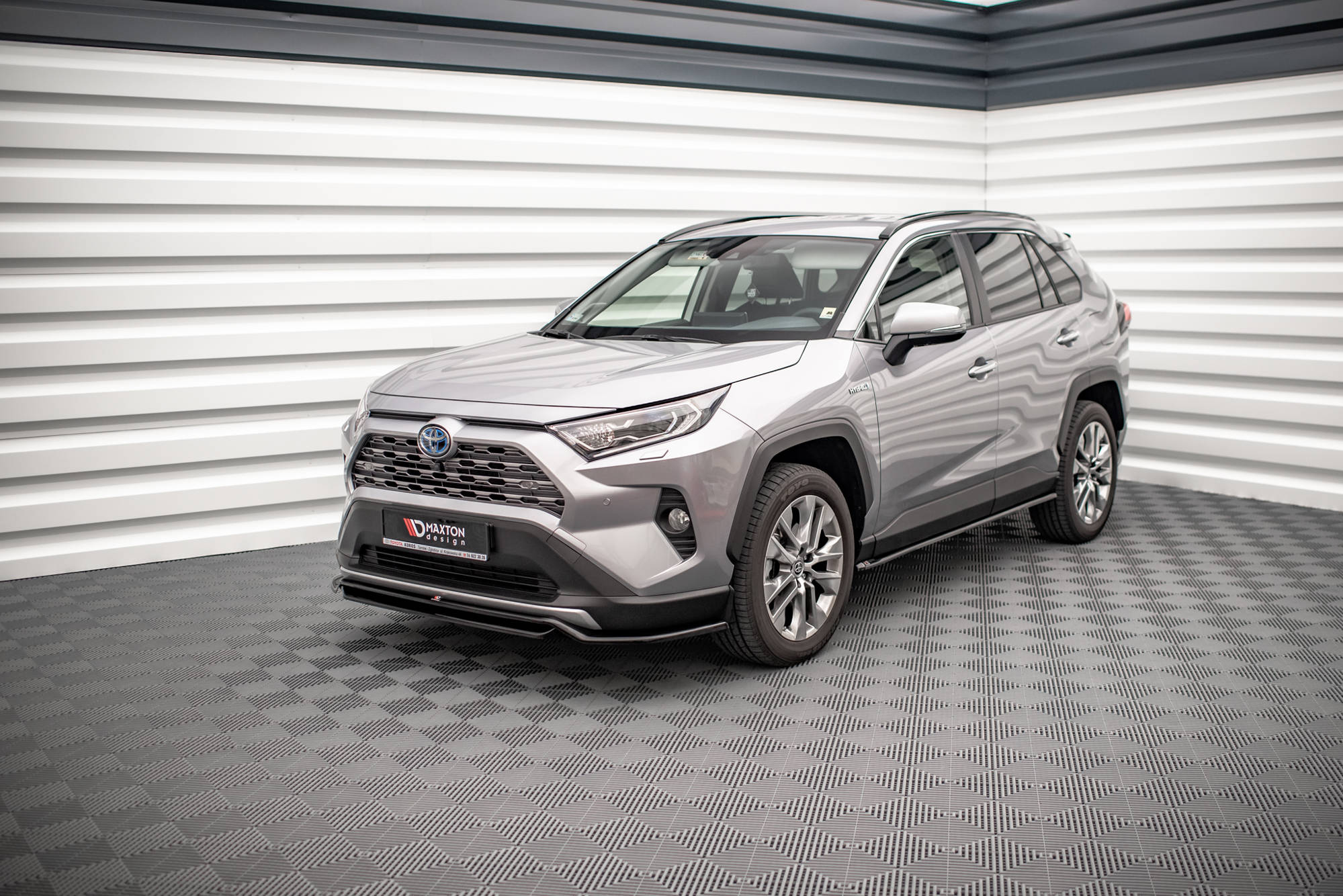 Maxton Design Боковые пороги и диффузоры для Toyota RAV4 Mk5 — изображение 3