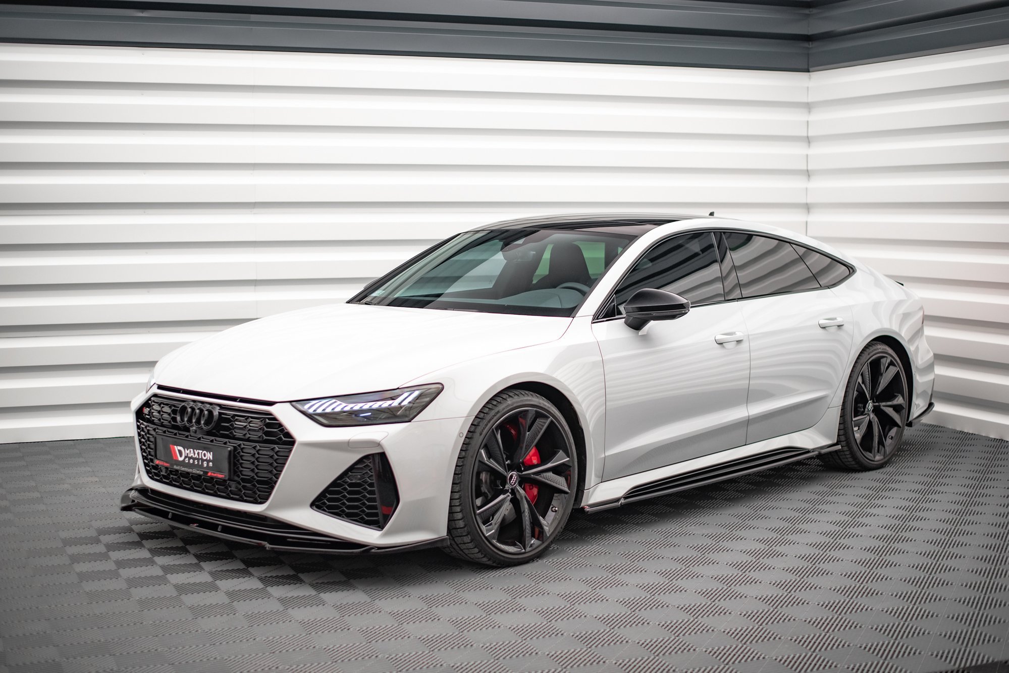 Maxton Design Боковые диффузоры V.1 для Audi RS7 C8 — изображение 2