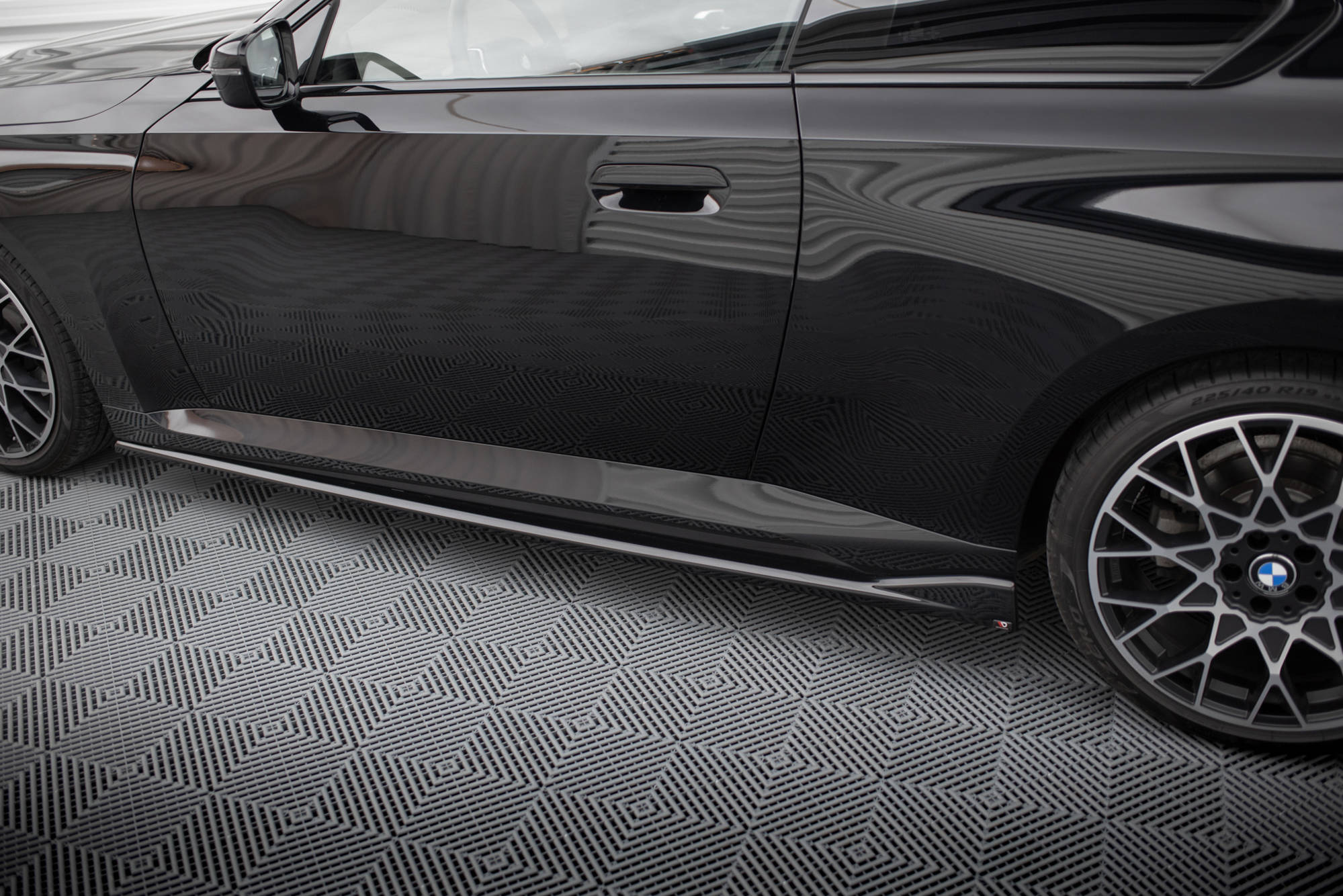 Maxton Design Боковые пороги и диффузоры V.2 для BMW 2 Coupe G42