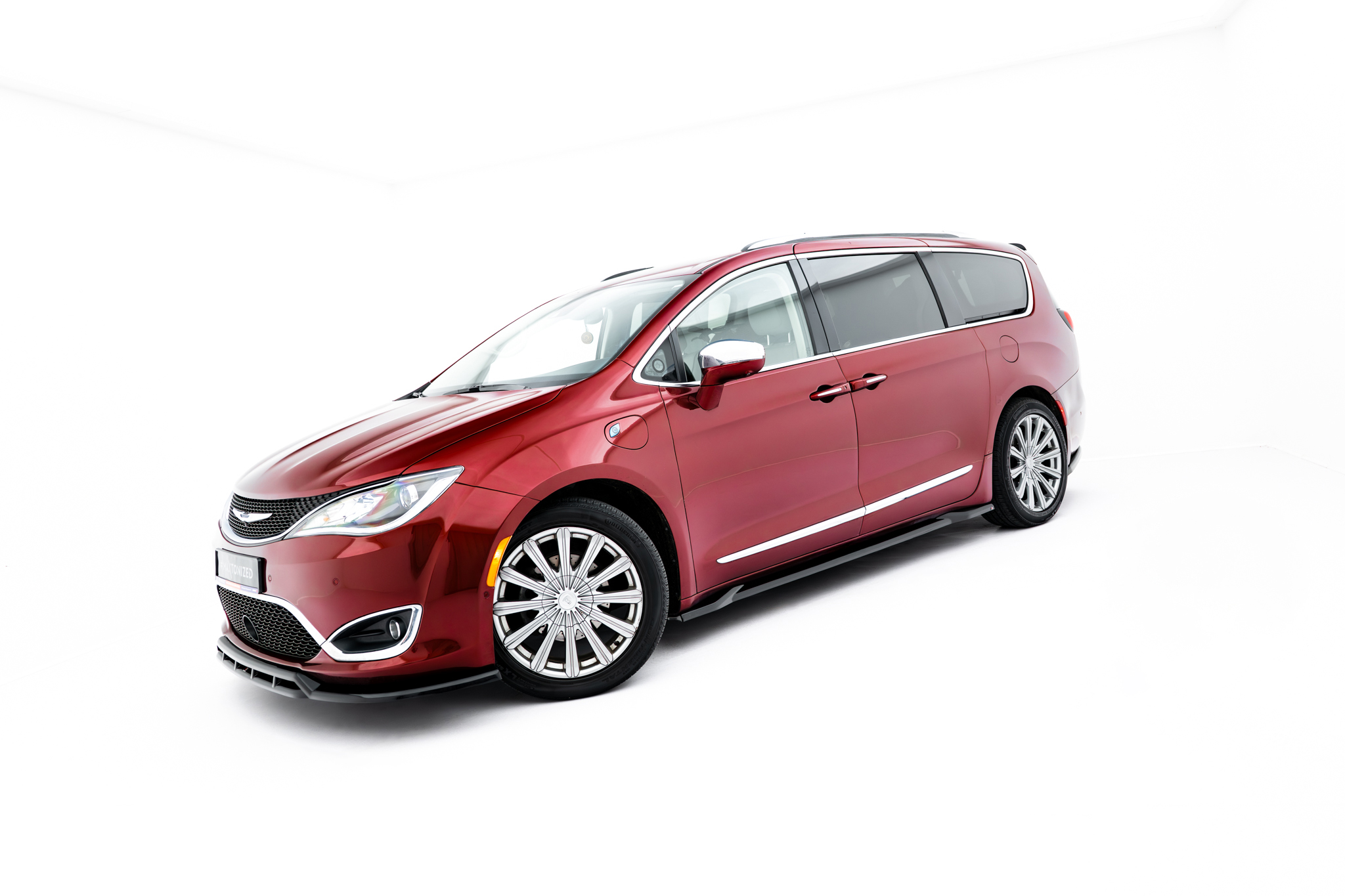 Maxton Design Боковые диффузоры V.2 Chrysler Pacifica Mk2 — изображение 4