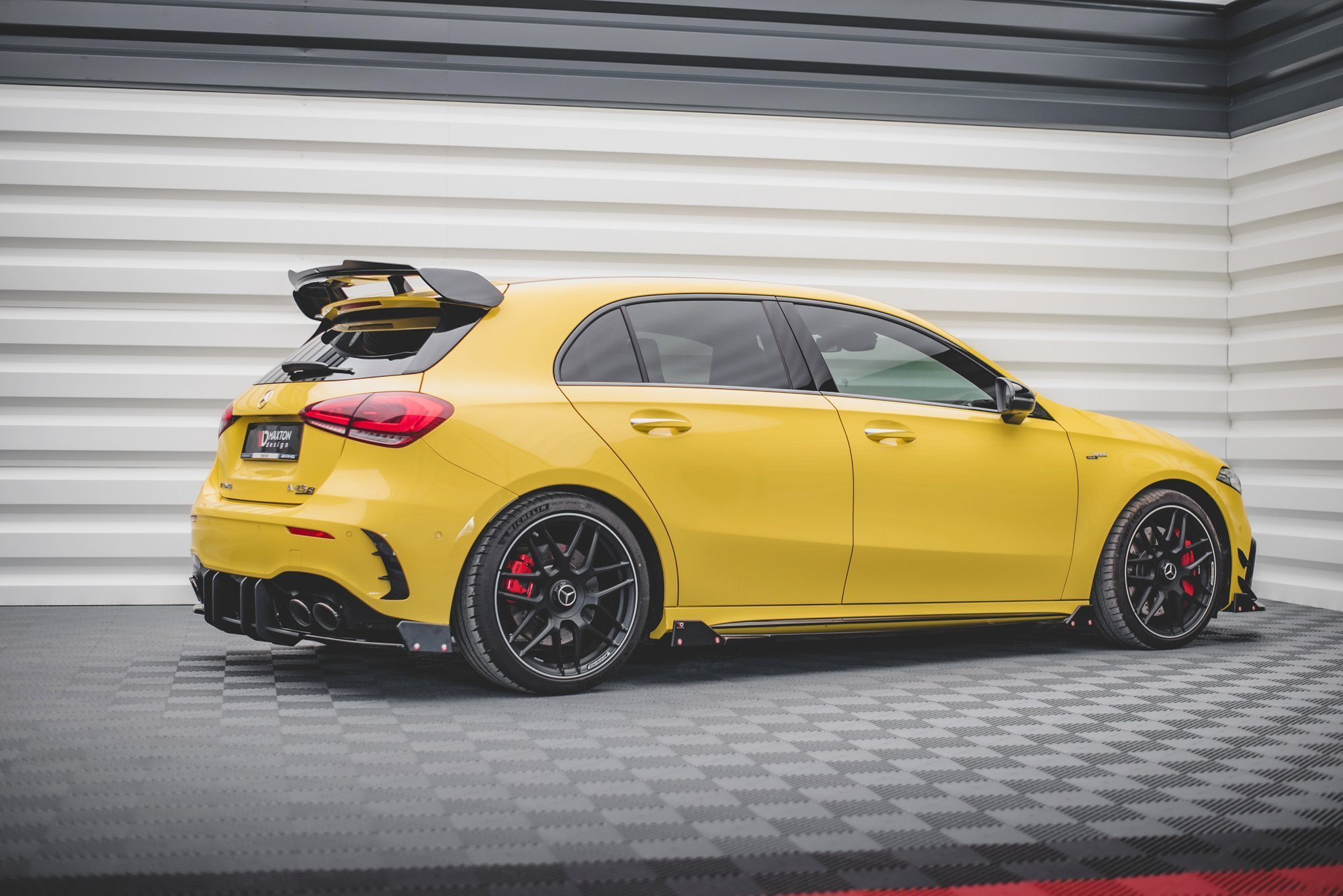 Maxton Design Боковые диффузоры V.2 + накладки на пороги Mercedes-AMG A45 S — изображение 2