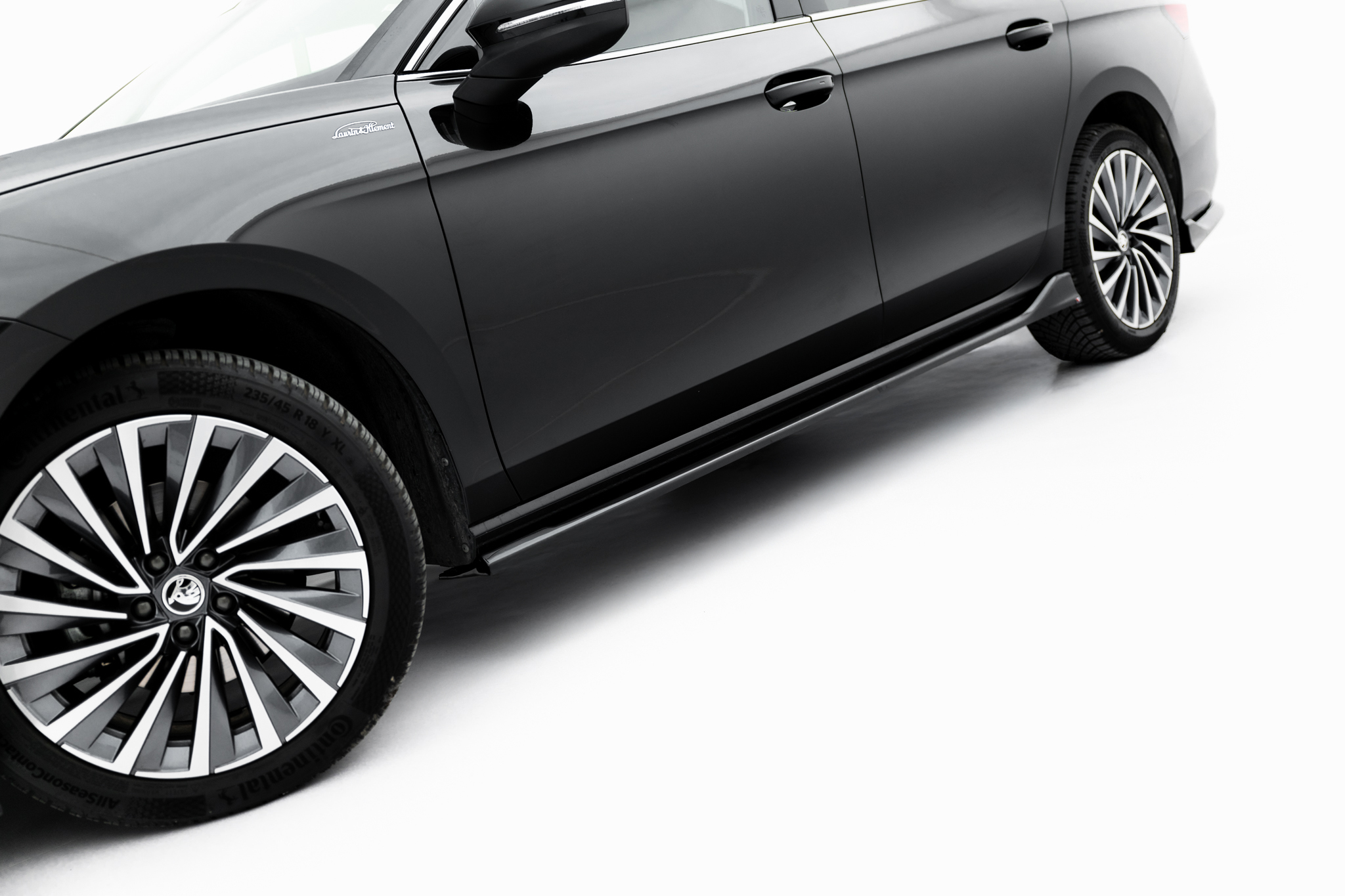 Maxton Design Пороги Диффузоры V.2 Skoda Superb Mk4 — изображение 2