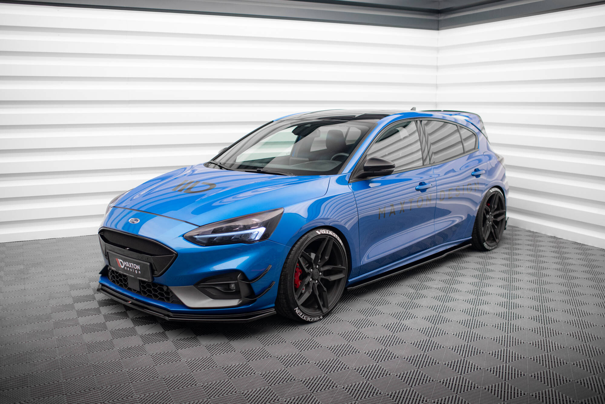 Maxton Design Боковые диффузоры V.3 для Ford Focus ST / ST-Line Mk4 — изображение 2