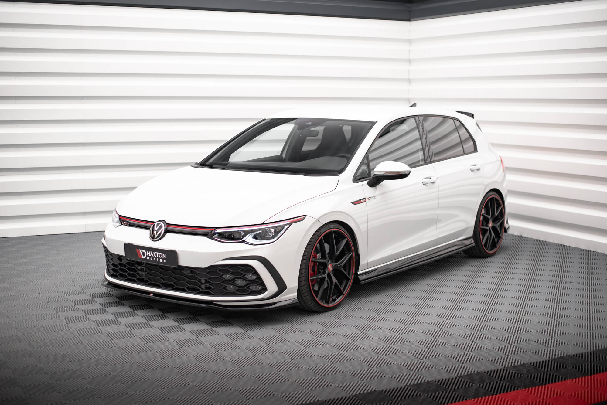 Maxton Design Боковые диффузоры V.4 для Volkswagen Golf GTI / GTE / GTI Clubsport / GTD / R-Line Mk8 — изображение 5