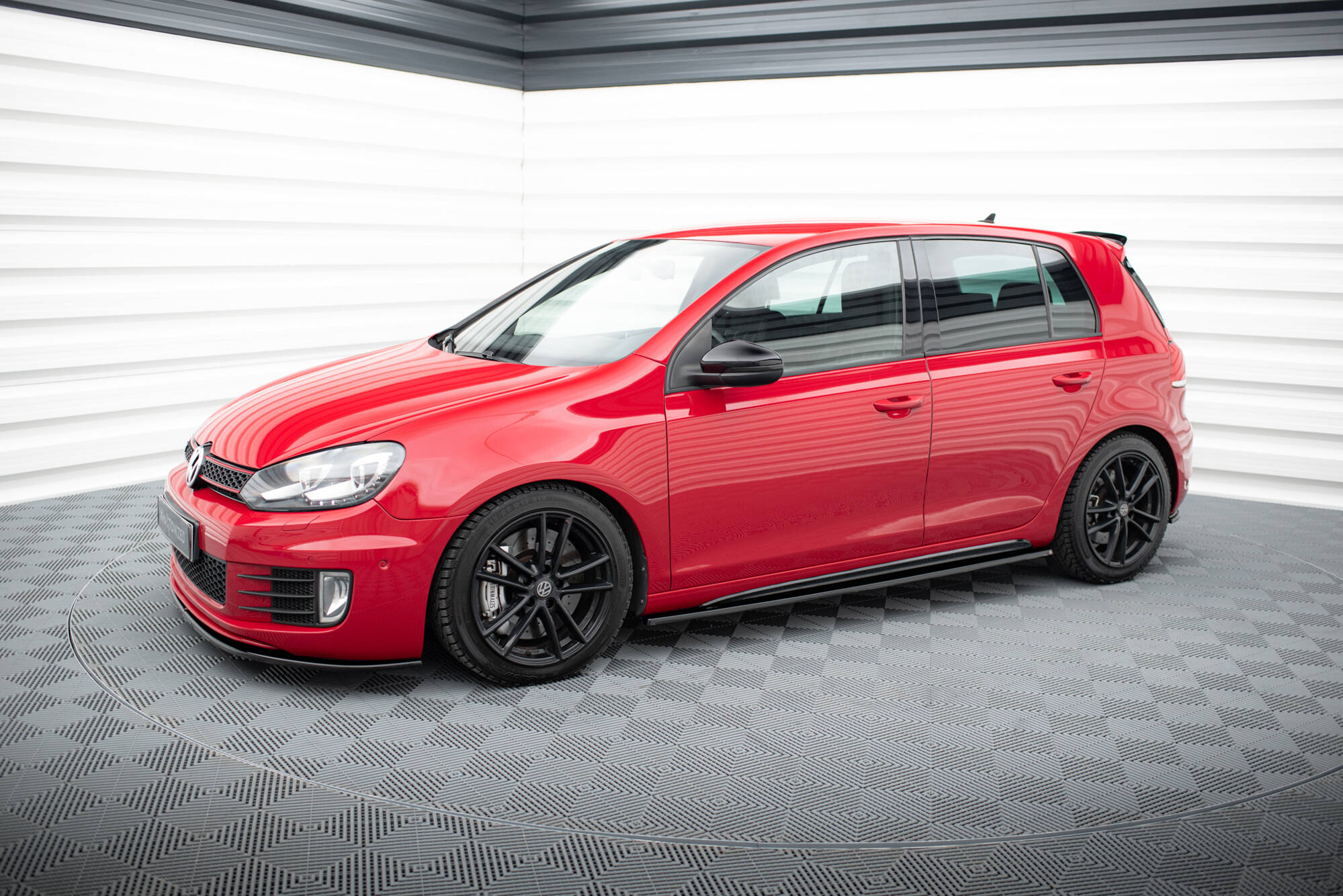 Maxton Design Боковые юбки и диффузоры для VW Golf MK6 GTI/GTD — изображение 2