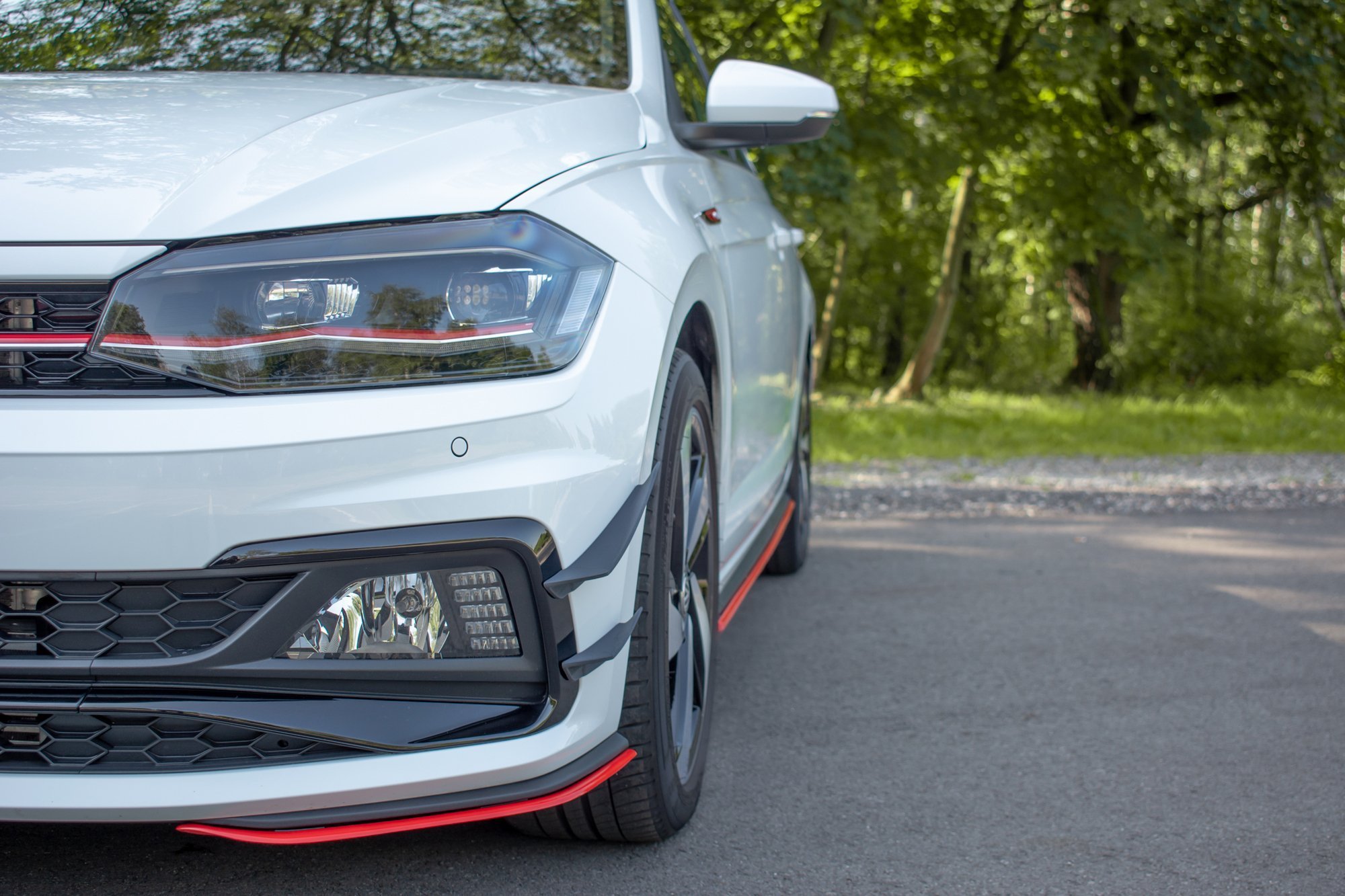 Maxton Design Сплиттеры Przednie Boczne Volkswagen Polo GTI/R-line Mk6 — изображение 3