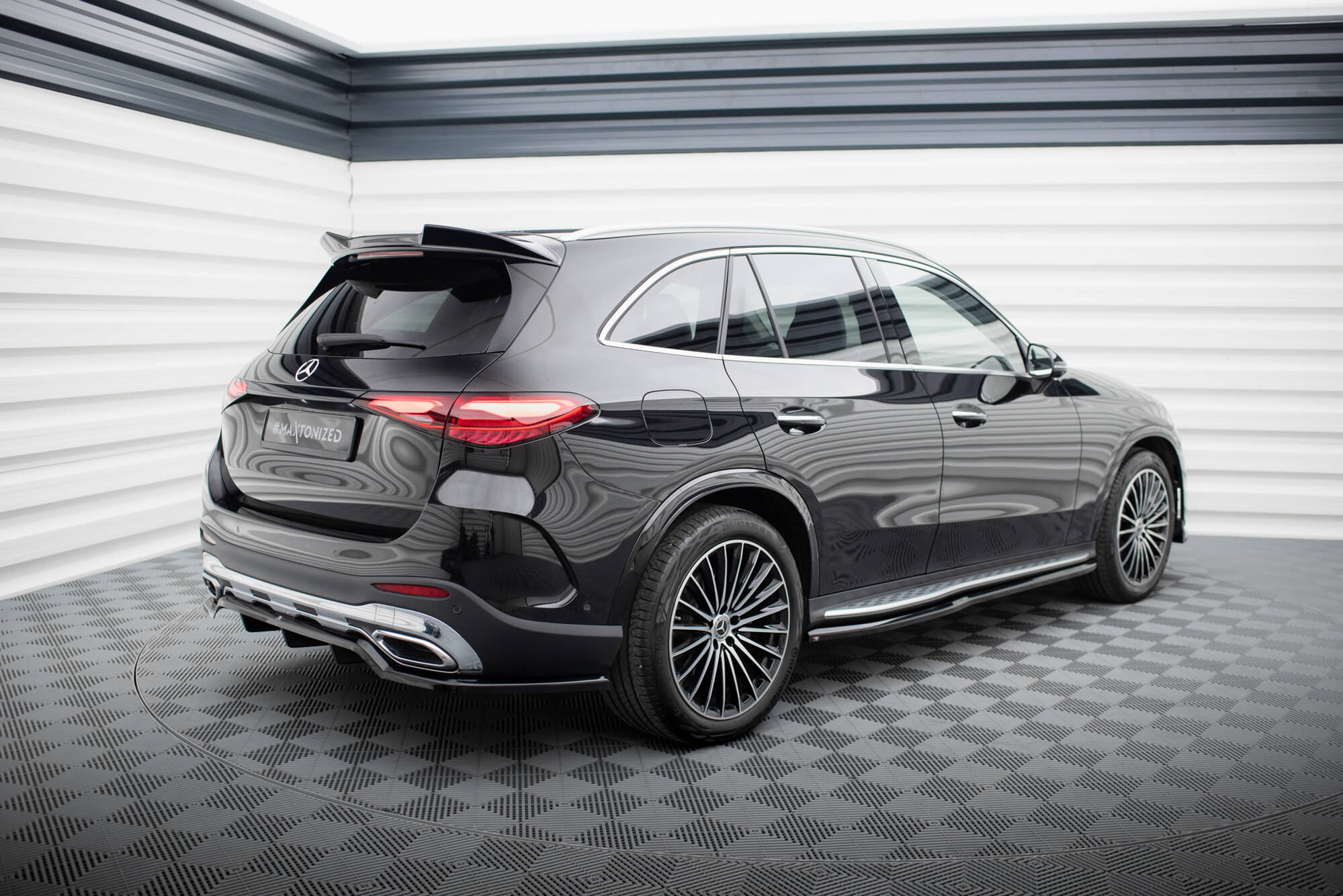 Maxton Design Накладка на спойлер 3D Mercedes-Benz GLC AMG-Line X254 — изображение 3