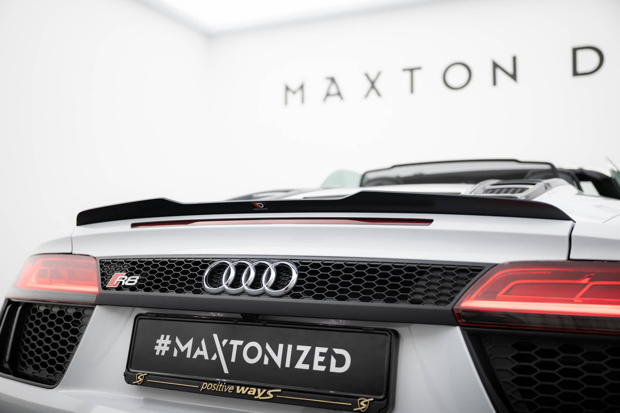 Maxton Design Спойлер Audi R8 Spyder Mk2