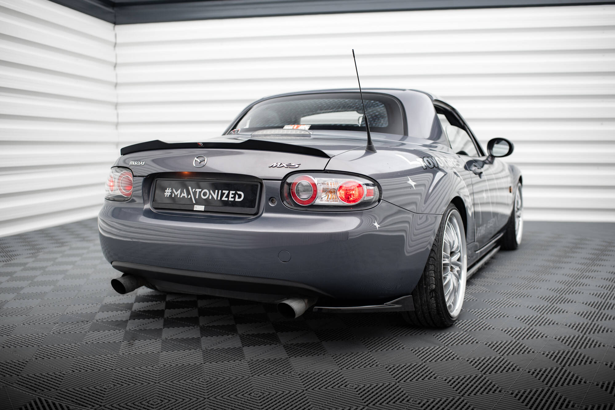 Maxton Design Накладка спойлера Mazda MX5 Hardtop NC (Mk3) — изображение 3