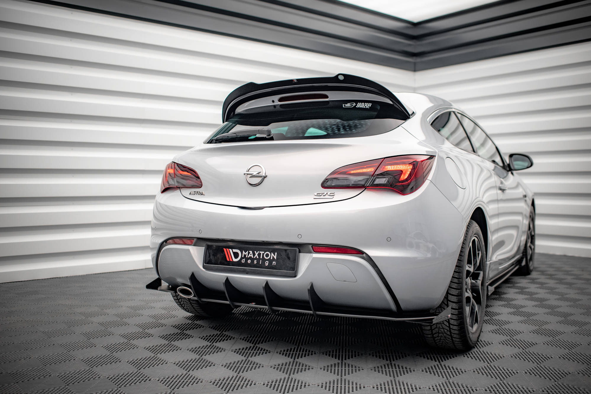 Maxton Design Спойлер Opel Astra GTC OPC-Line J — изображение 2
