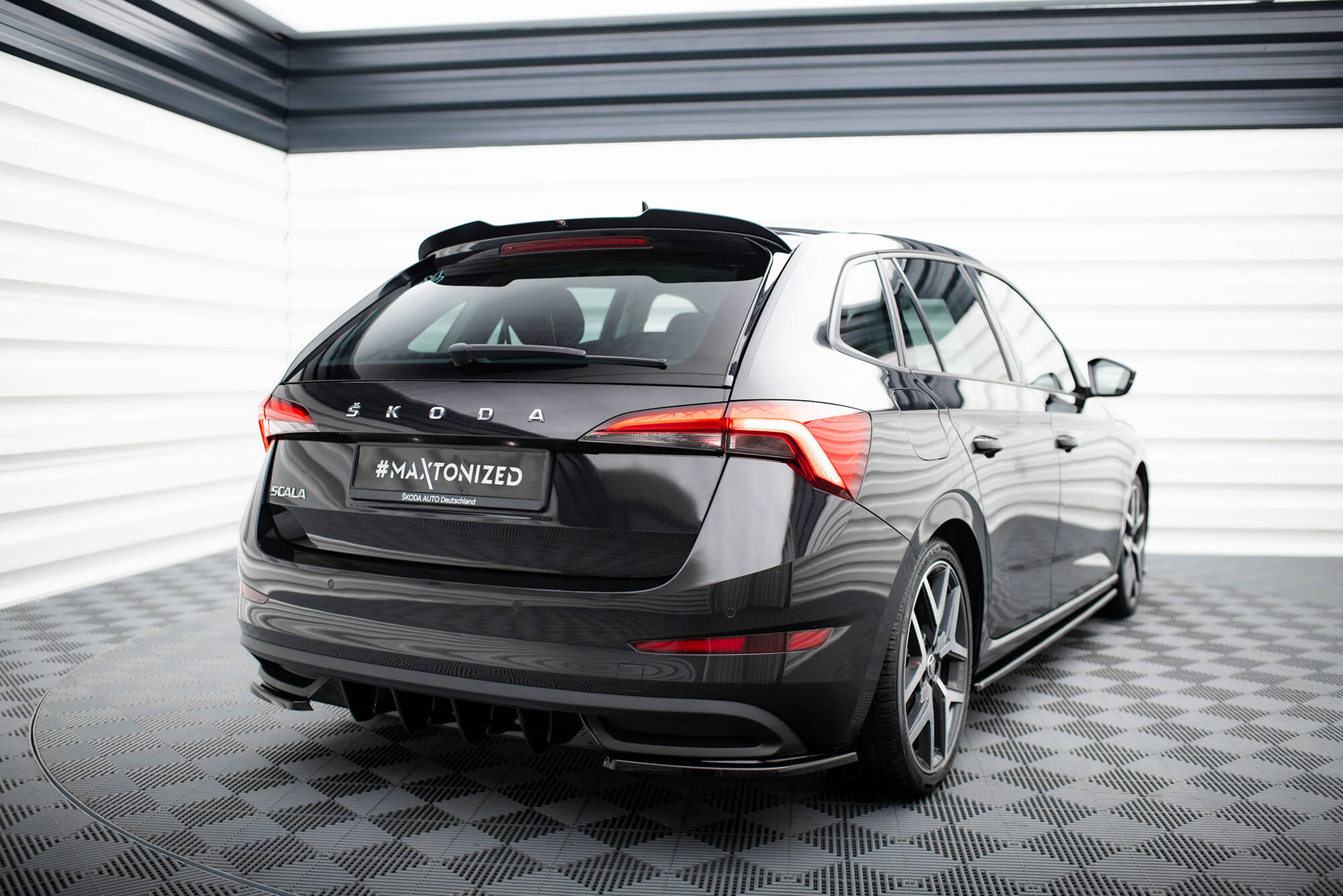 Maxton Design Спойлер Skoda Scala — изображение 2