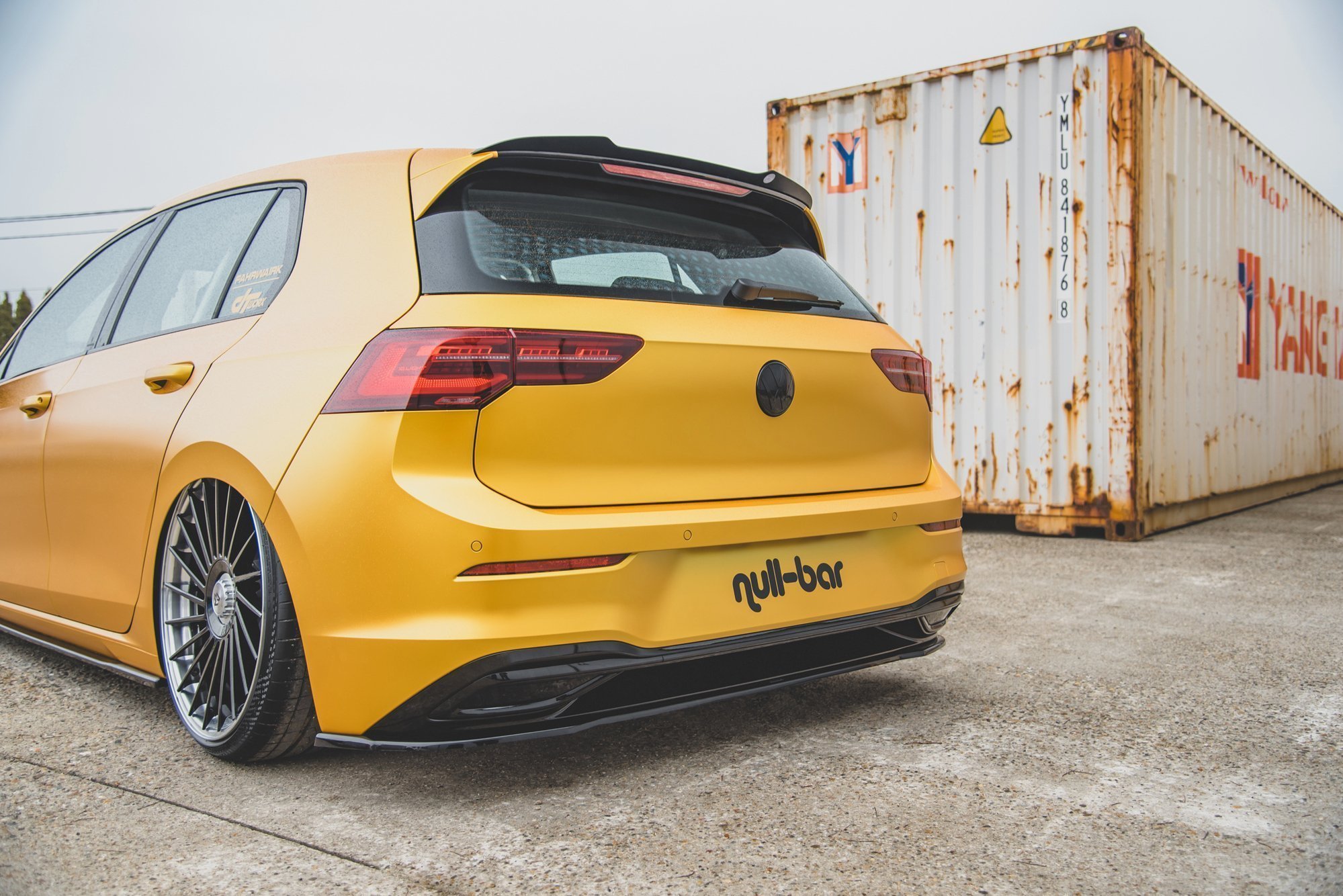 Maxton Design Накладка на спойлер V.1 Volkswagen Golf Mk8 — изображение 2