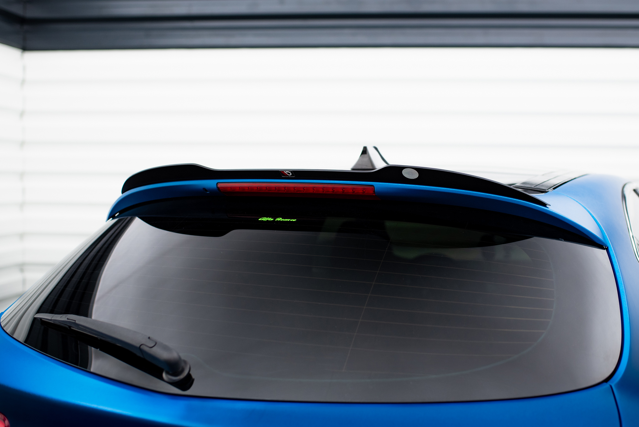 Maxton Design Накладка спойлера V.2 Alfa Romeo Giulietta