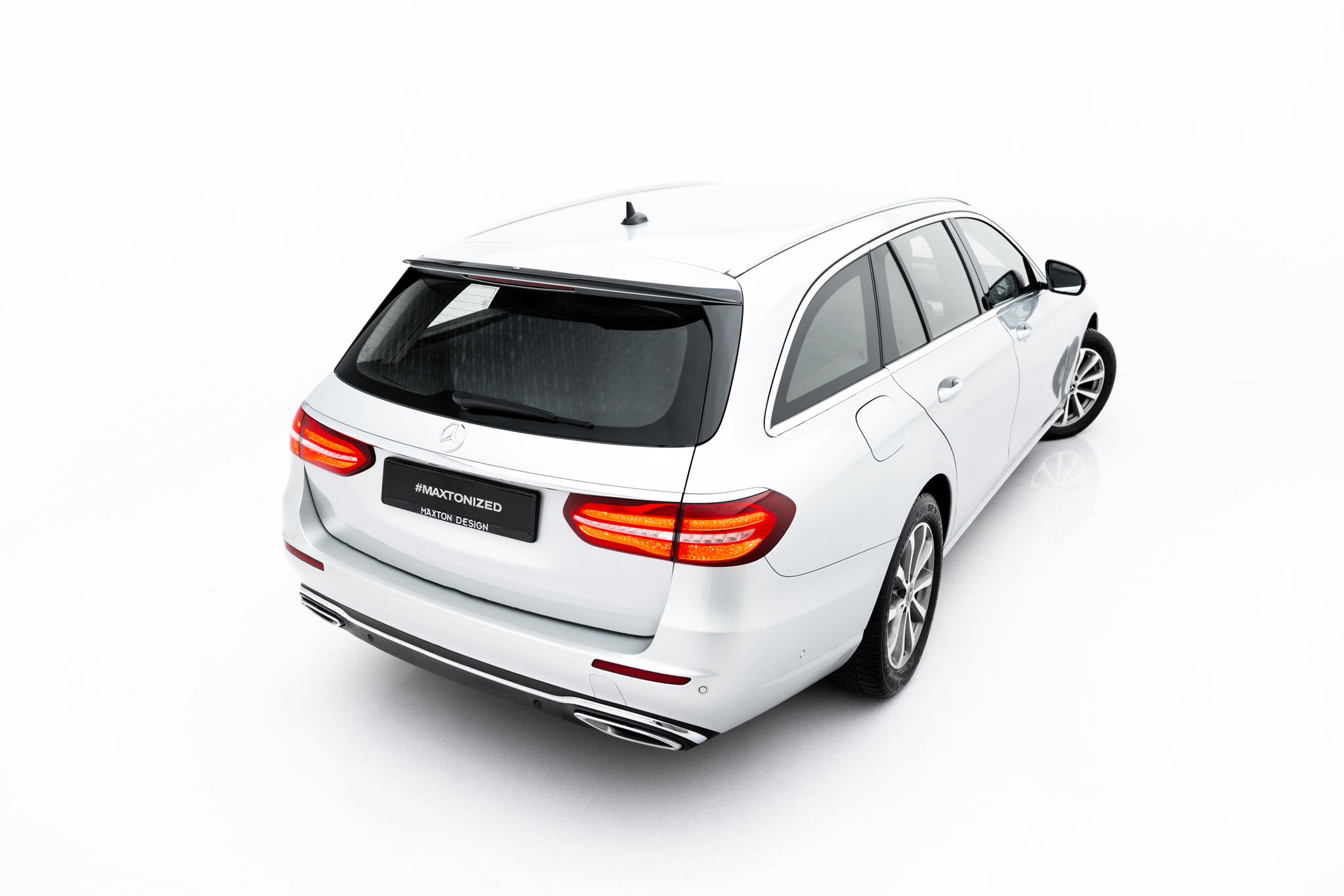 Maxton Design Накладка на спойлер V.2 для Mercedes-Benz E Estate S213