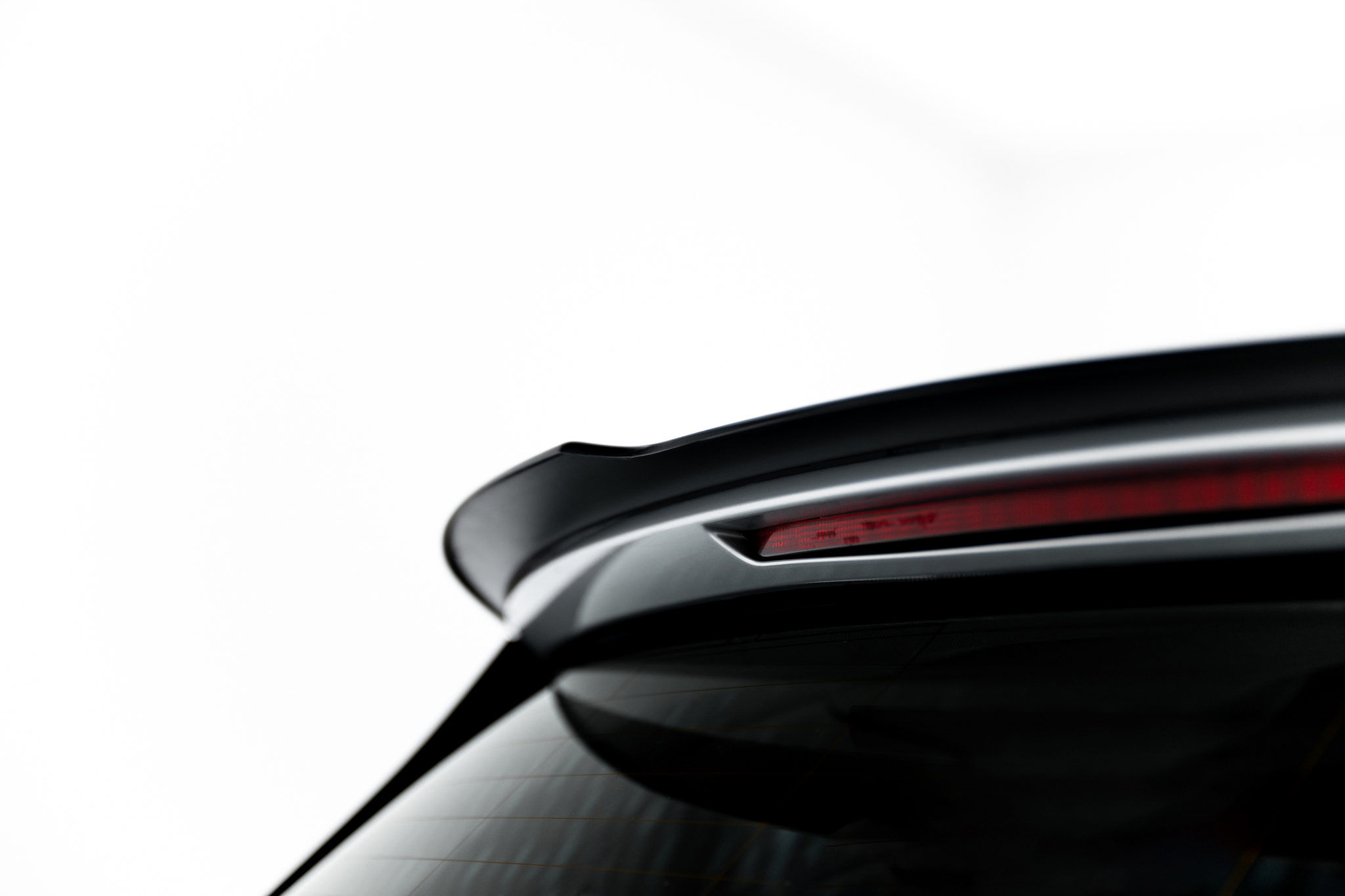 Maxton Design Накладка на спойлер V.2 для Mercedes-Benz E Estate S213 — изображение 3