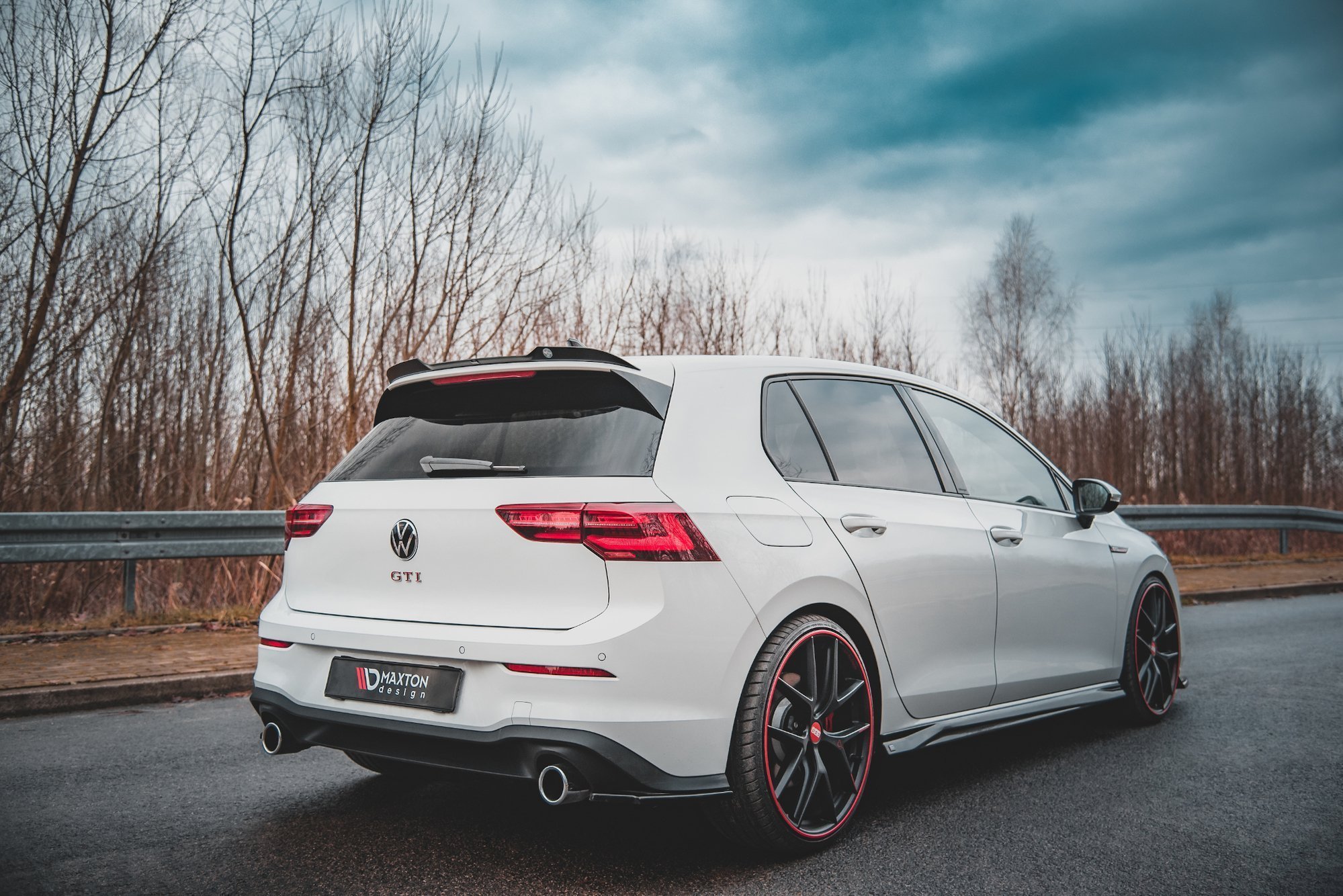 Maxton Design Накладка на спойлер V.2 для Volkswagen Golf GTI / GTE / GTD / R-Line / R Mk8 — изображение 11