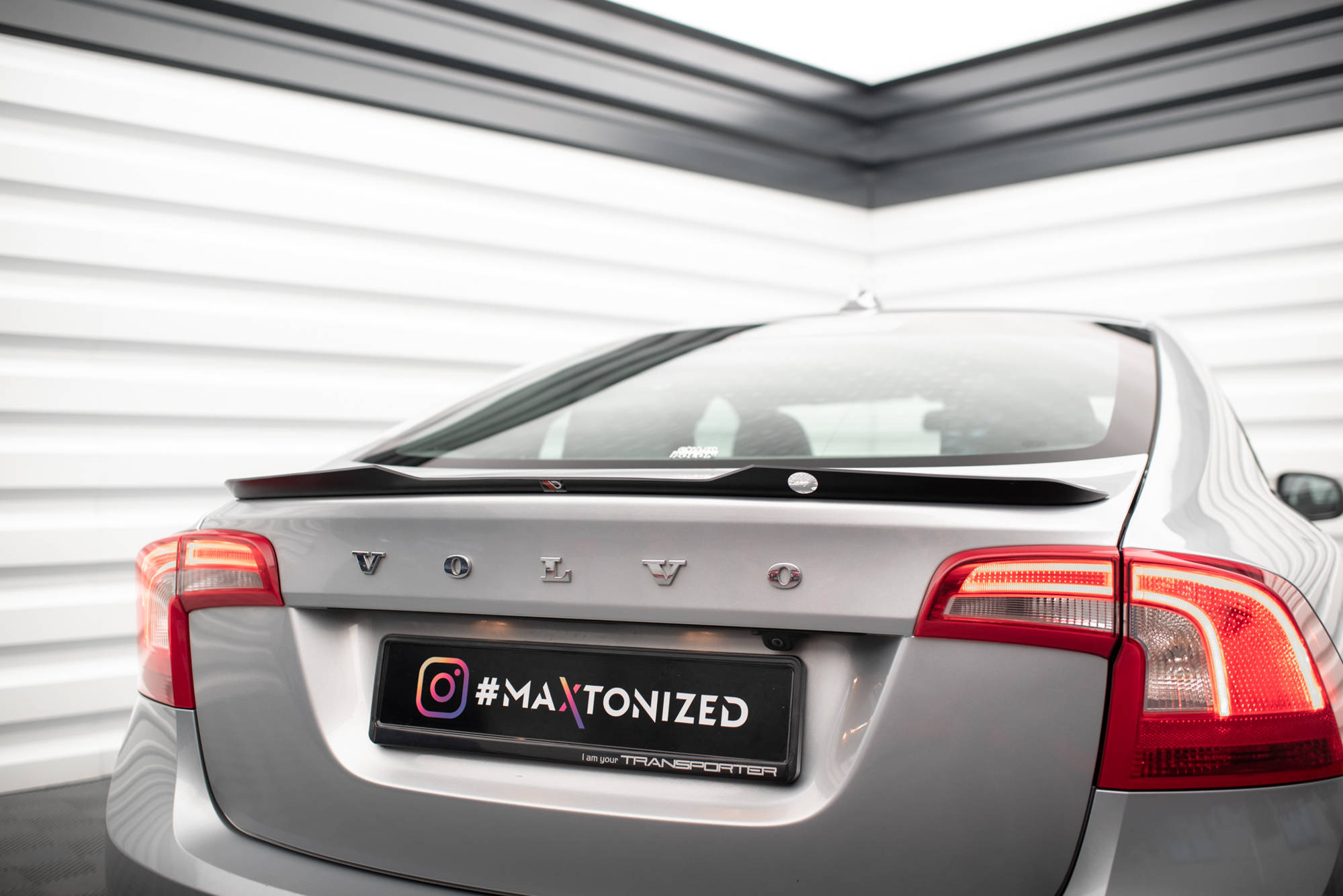 Maxton Design Накладка на спойлер Volvo S60 R-Design Mk2