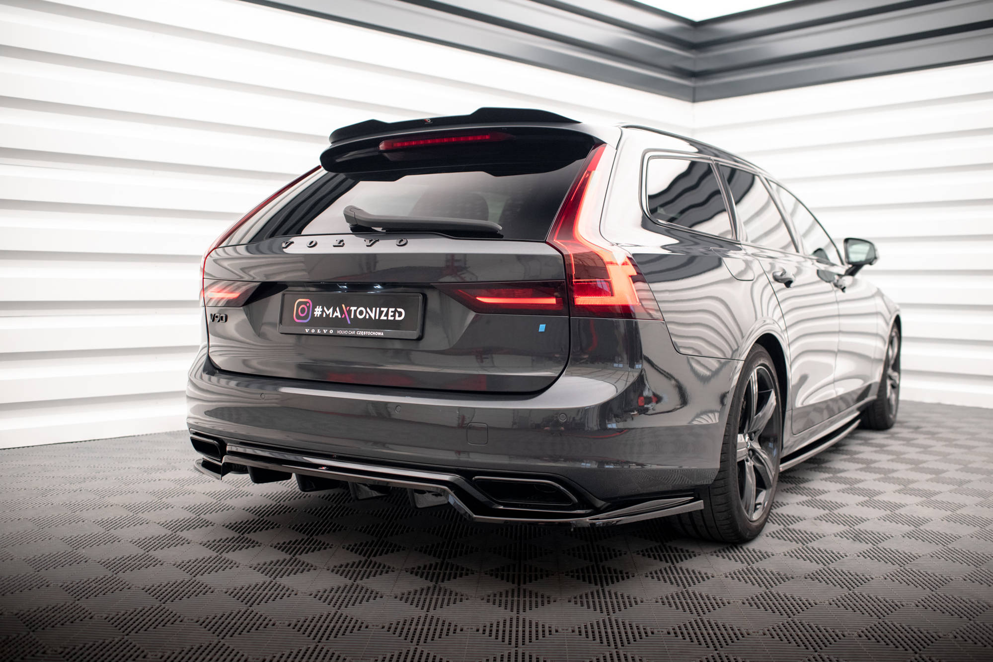 Maxton Design Накладка на спойлер Volvo V90 R-Design Mk2 — изображение 2