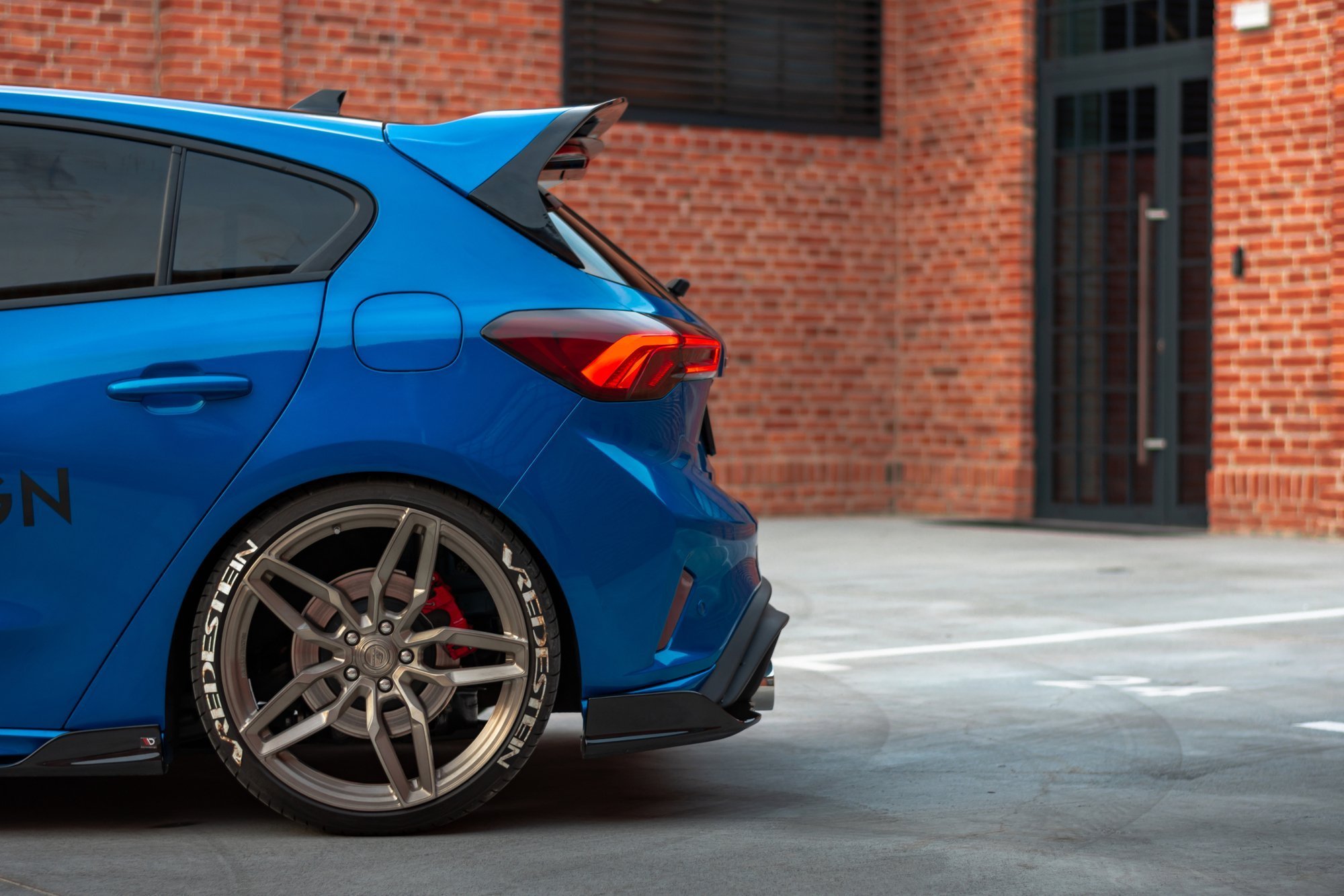 Maxton Design Спойлер Ford Focus Hatchback Mk4 — изображение 5