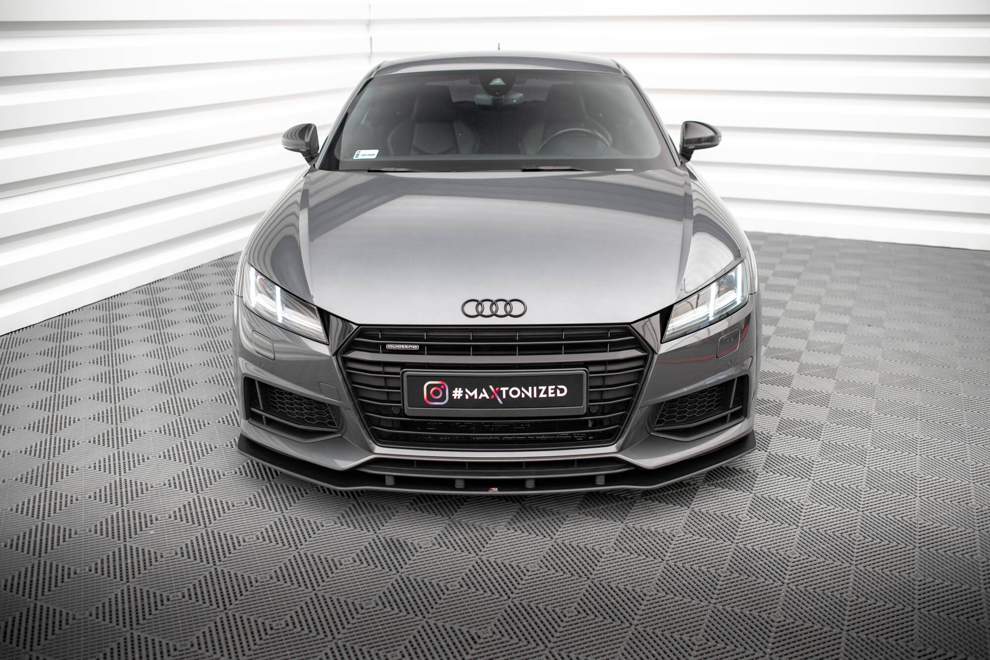 Maxton Design Передний сплиттер Street Pro для Audi TT S / S-Line 8S — изображение 2