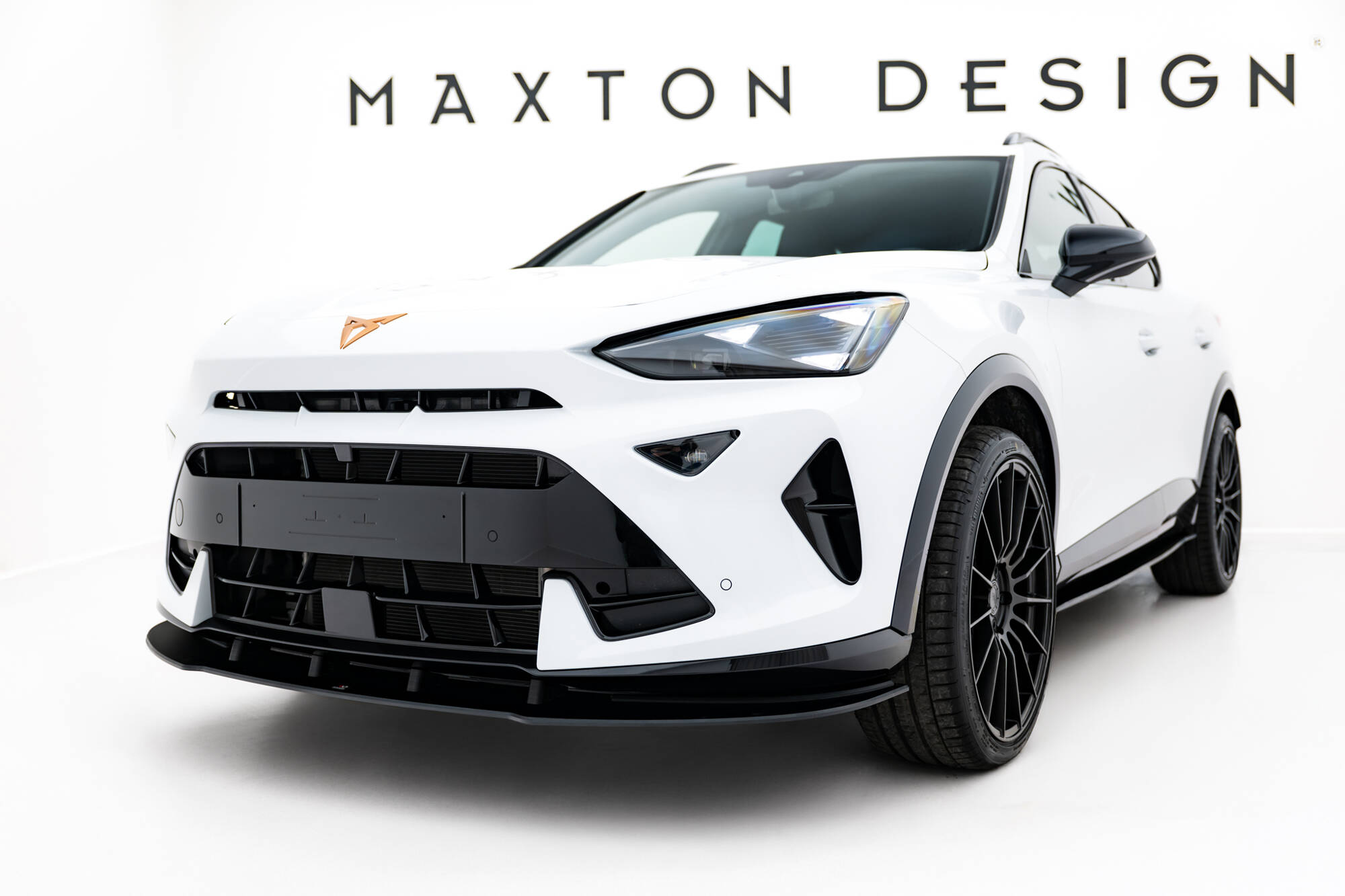 Maxton Design Передний сплиттер Street Pro для Cupra Formentor Mk1 (рестайлинг)