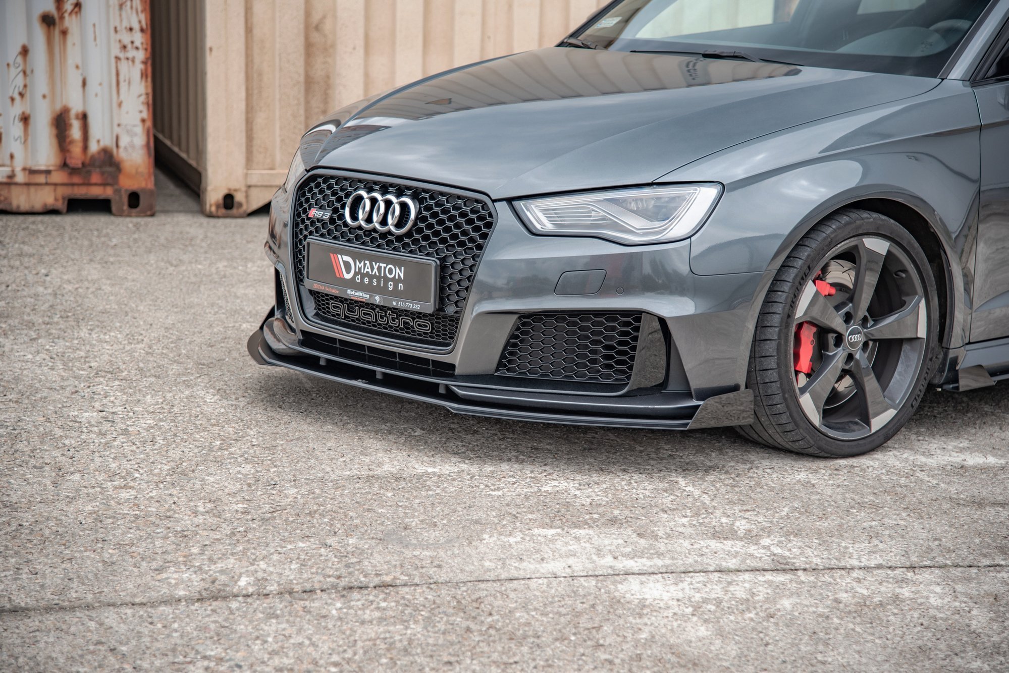 Maxton Design Передний сплиттер Street Pro + брызговики для Audi RS3 8V Sportback — изображение 2
