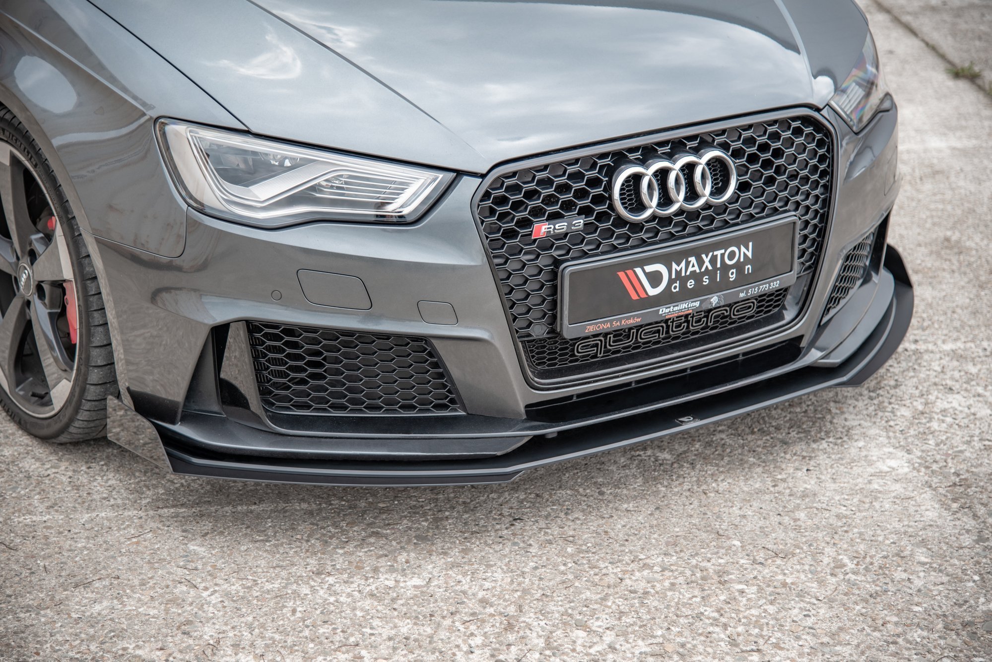 Maxton Design Передний сплиттер Street Pro + брызговики для Audi RS3 8V Sportback — изображение 4
