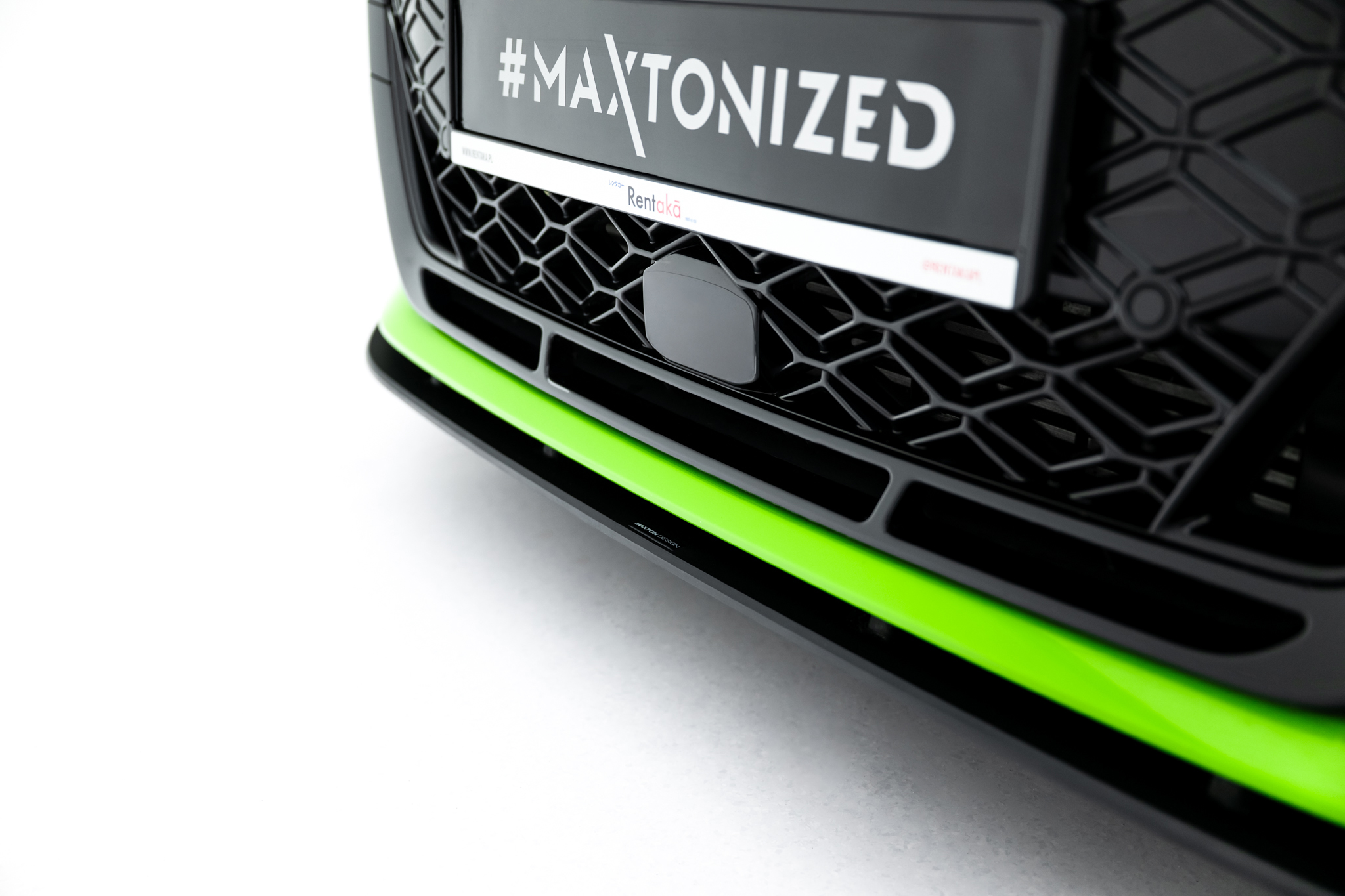 Maxton Design Передний сплиттер Street Pro + брызговики для Audi RS3 Sportback 8Y (рестайлинг) — изображение 3