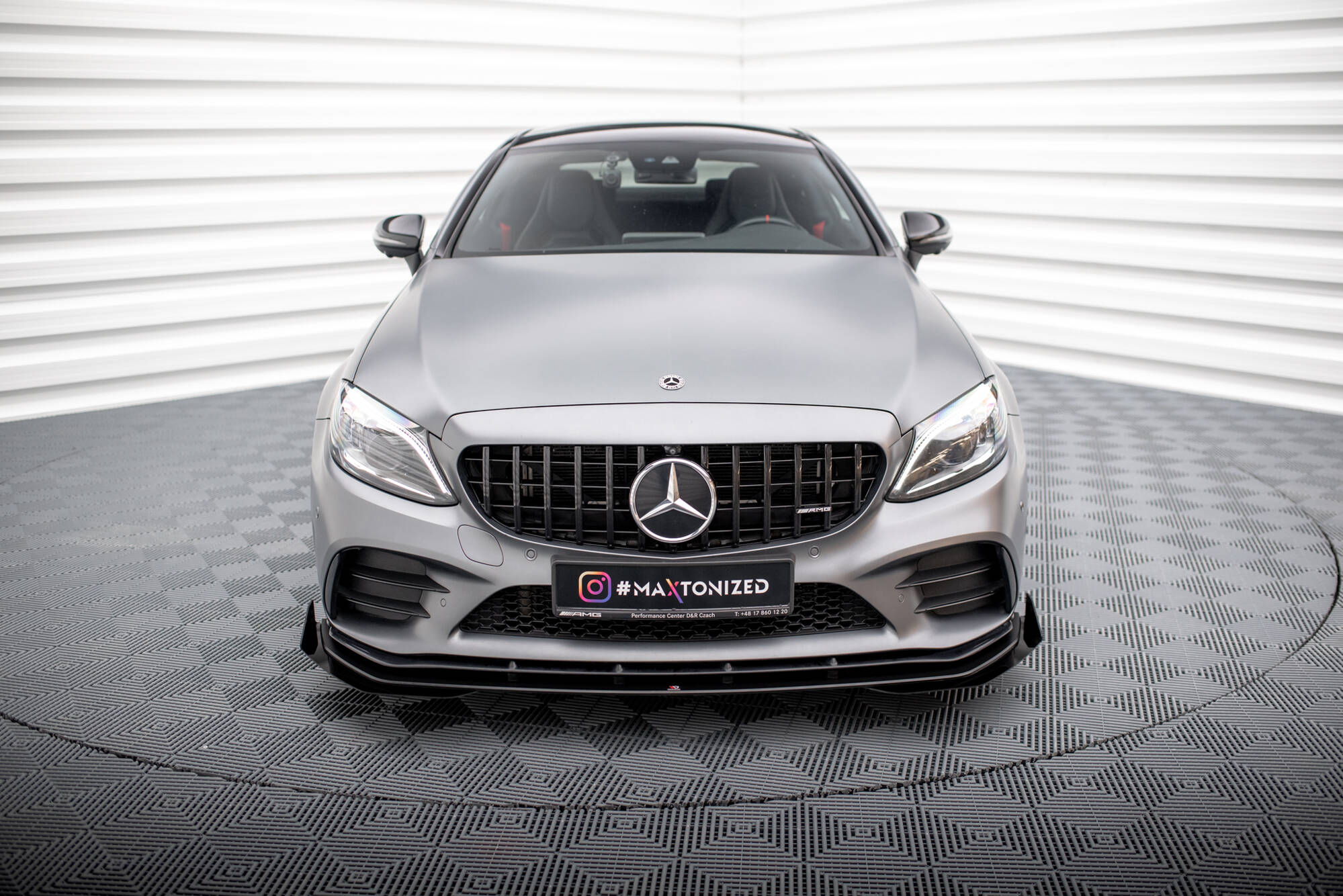 Maxton Design Передний сплиттер Street Pro + брызговики для Mercedes-AMG C43 купе/кабриолет C205 рестайлинг/A205 рестайлинг — изображение 2