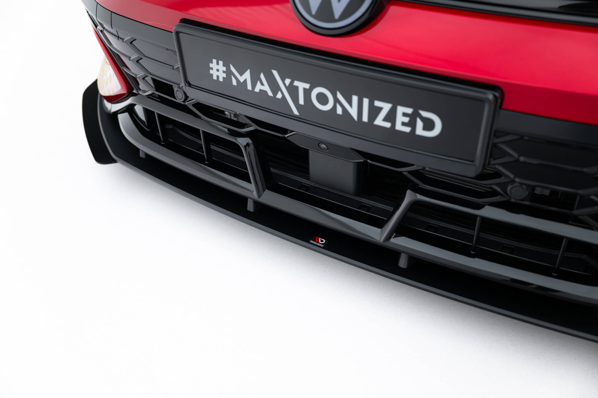 Maxton Design Передний сплиттер Street Pro + брызговики для Volkswagen Golf GTI Clubsport Mk8 Facelift — изображение 3