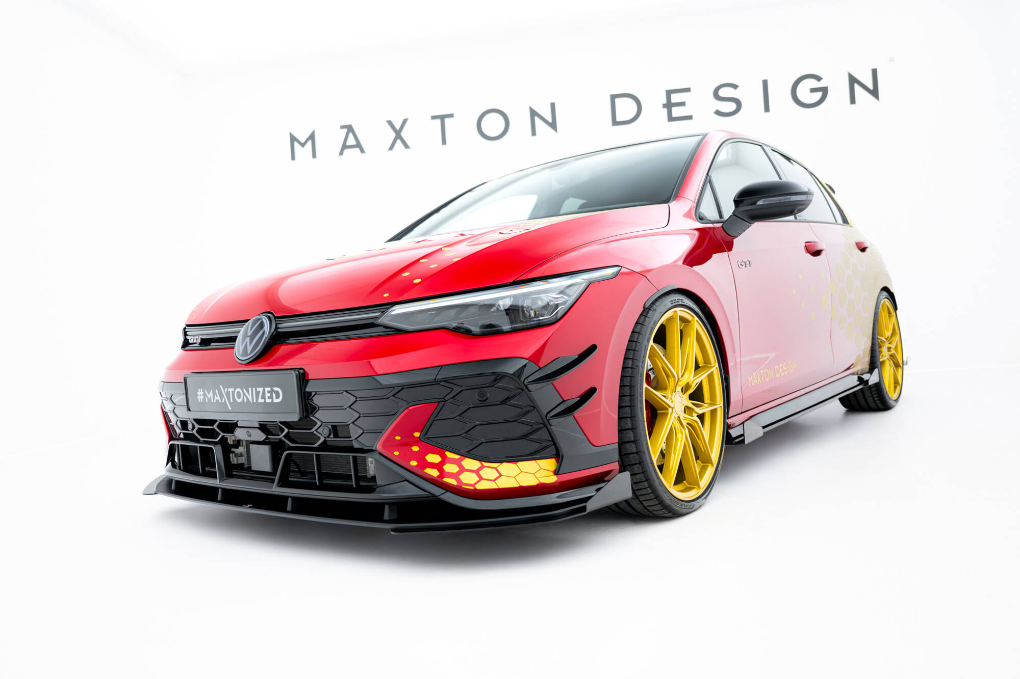 Maxton Design Передний сплиттер Street Pro + брызговики для Volkswagen Golf GTI Clubsport Mk8 Facelift