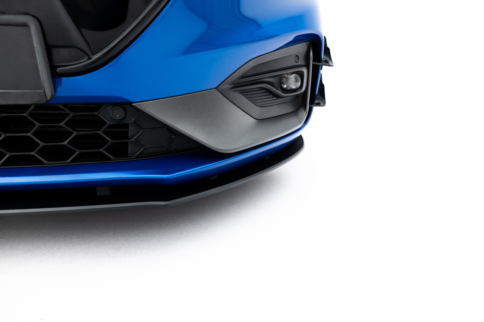 Maxton Design Передний сплиттер Street Pro для Ford Focus ST / ST-Line Mk4 — изображение 3