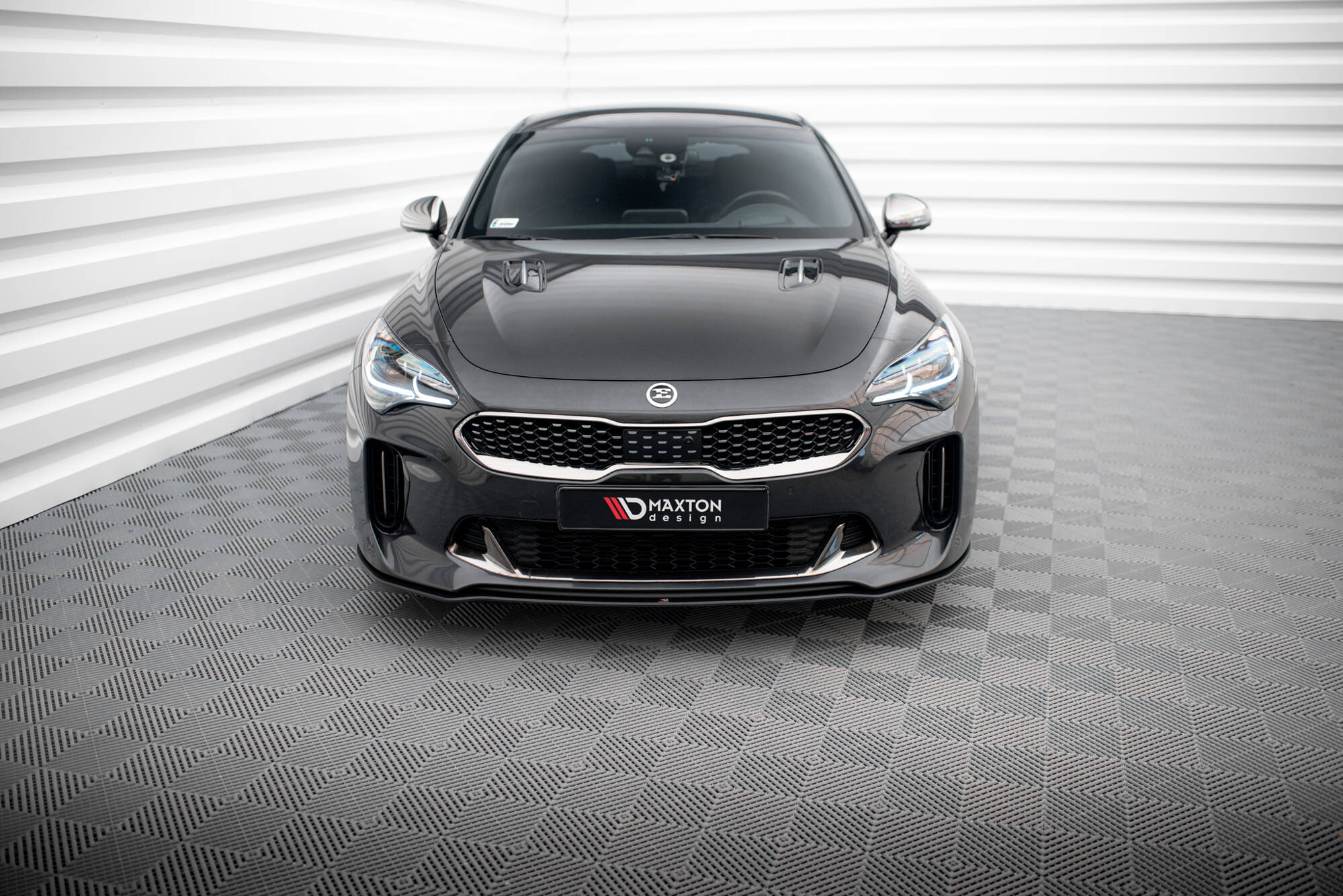 Maxton Design Передний сплиттер Street Pro для Kia Stinger GT / GT-Line / Standard Mk1 — изображение 2