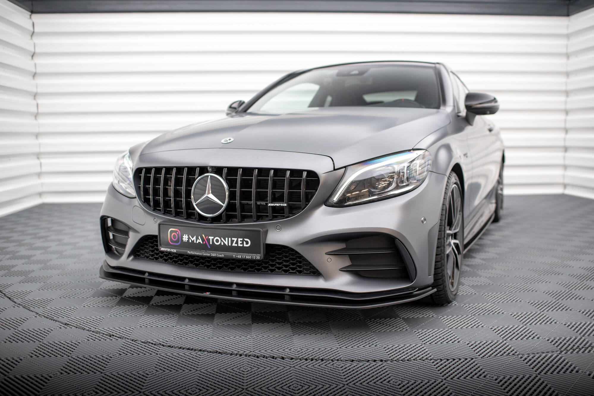Maxton Design Передний сплиттер Street Pro для Mercedes-AMG C43 Coupe / Cabrio C205 Facelift / A205 Facelift
