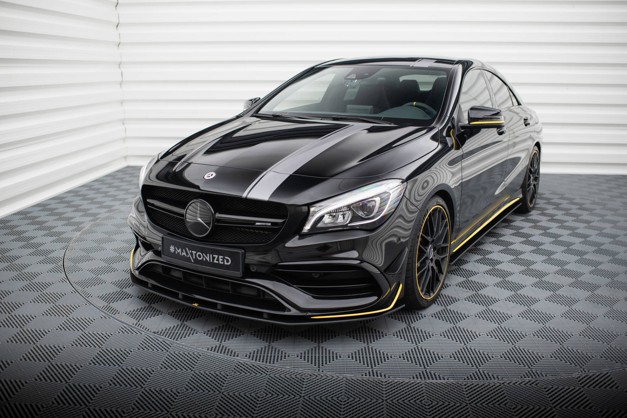 Maxton Design Передний сплиттер Street Pro для Mercedes-AMG CLA 45 Aero C117 Facelift — изображение 3