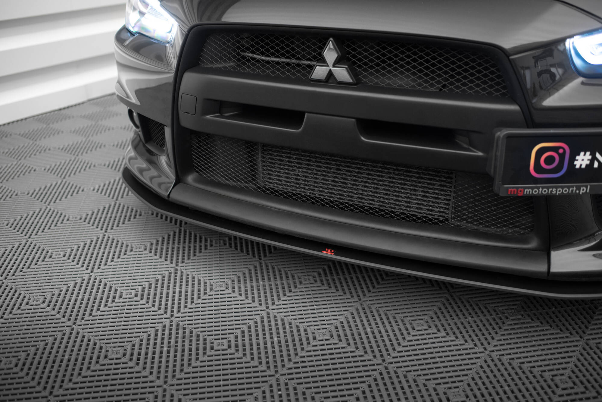 Maxton Design Передний сплиттер Street Pro для Mitsubishi Lancer EVO X — изображение 3