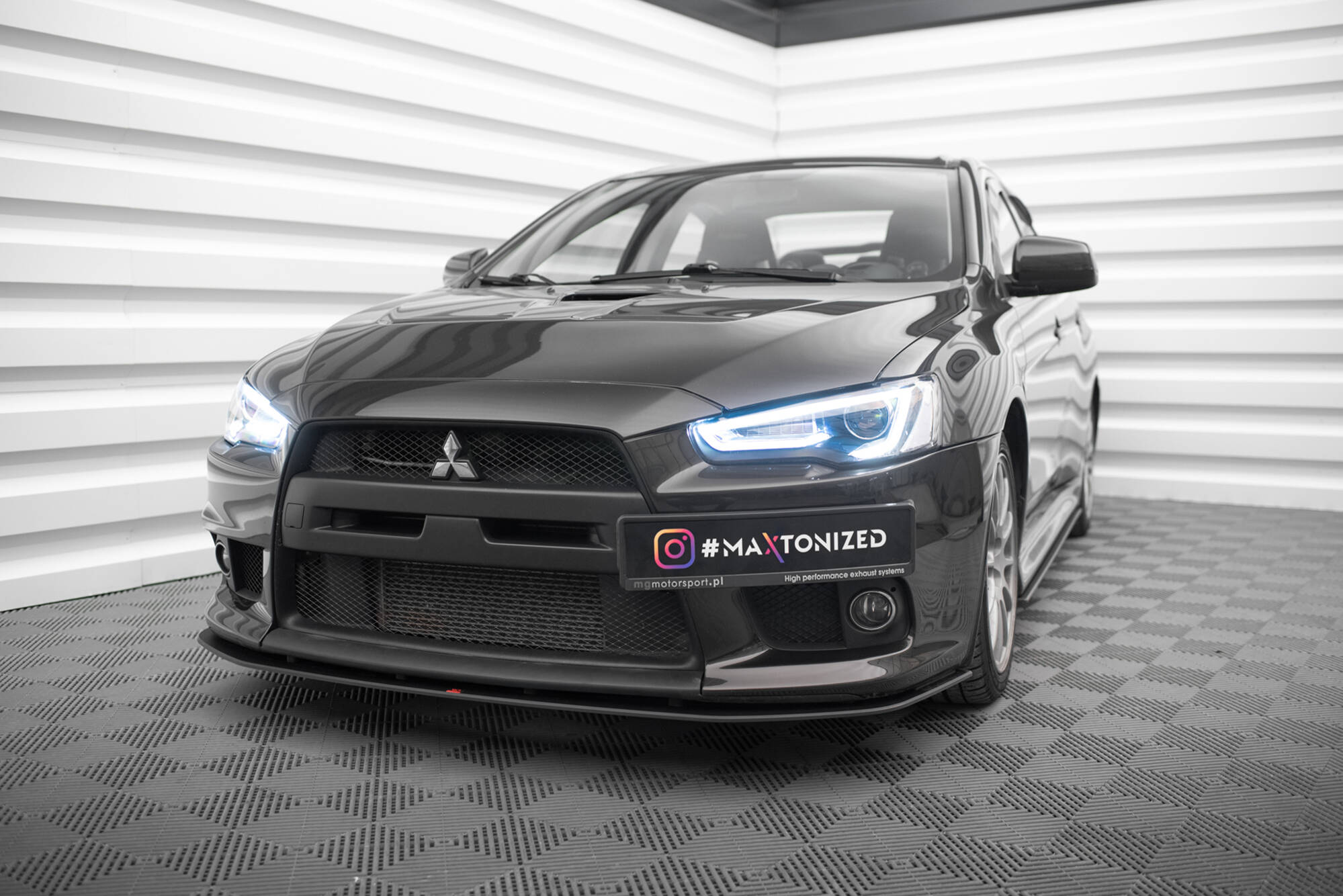 Maxton Design Передний сплиттер Street Pro для Mitsubishi Lancer EVO X