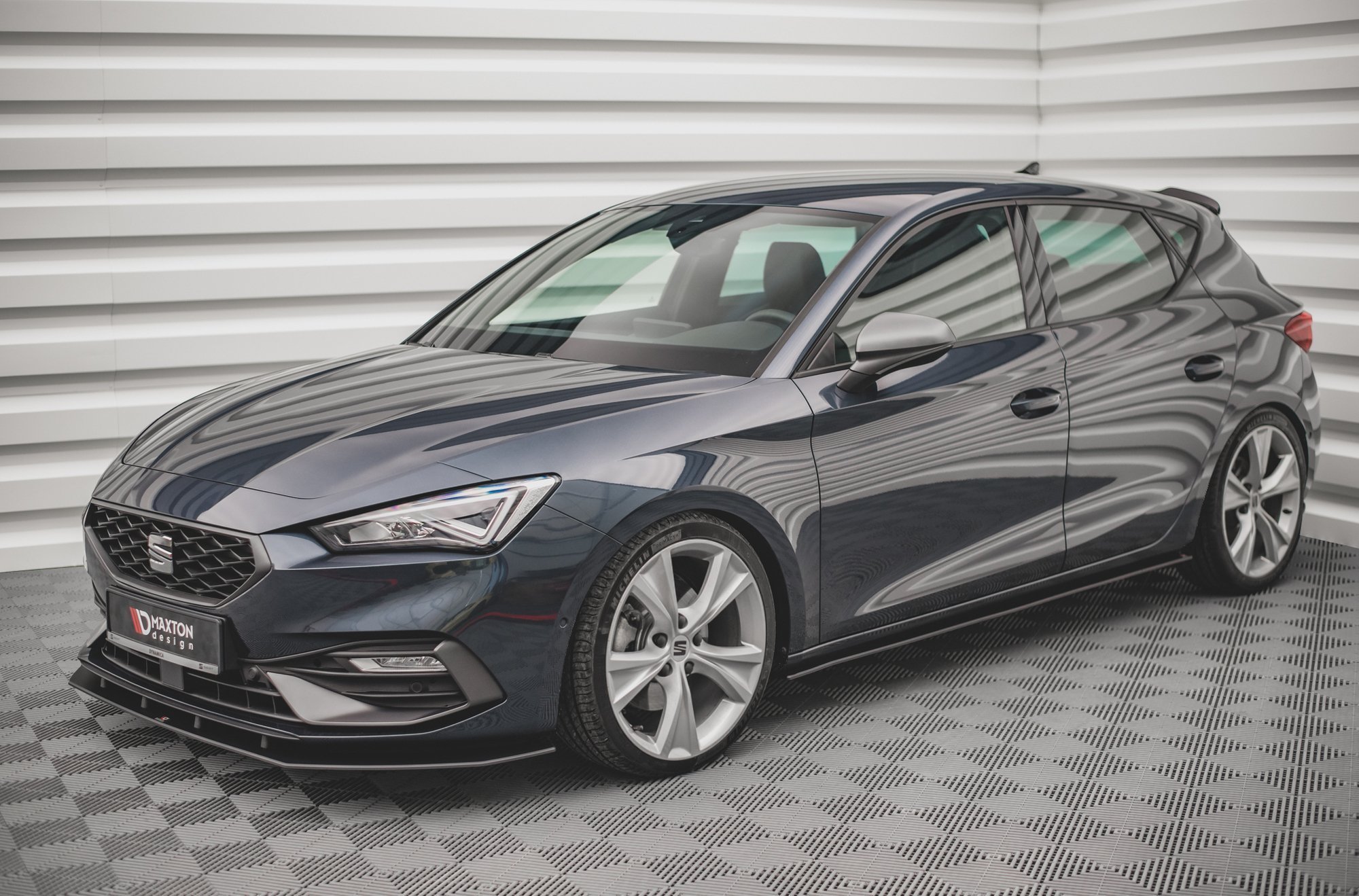 Maxton Design Передний сплиттер Street Pro для Seat Leon FR Mk4 — изображение 2