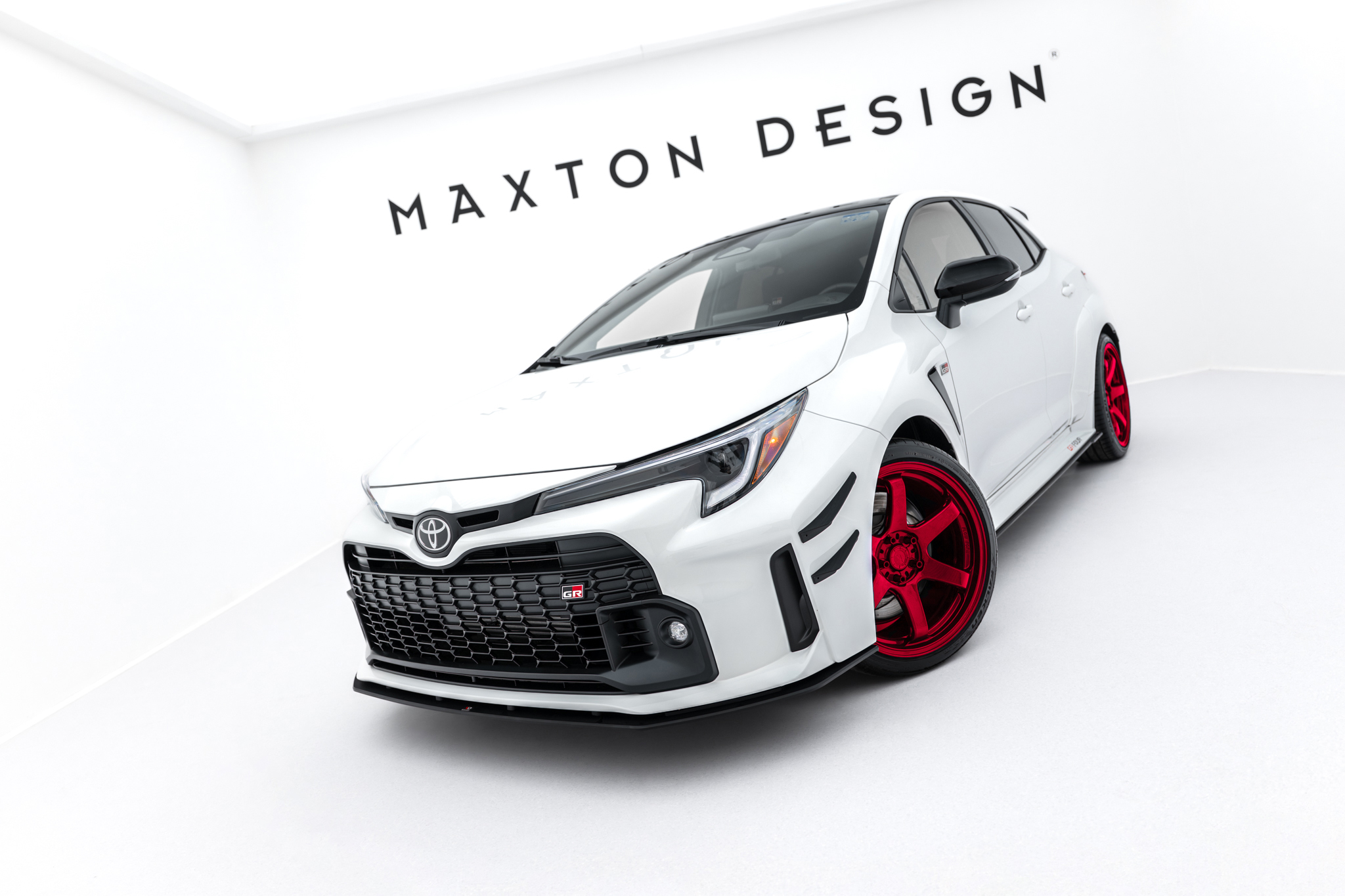 Maxton Design Передний сплиттер Street Pro для Toyota GR Corolla Mk12