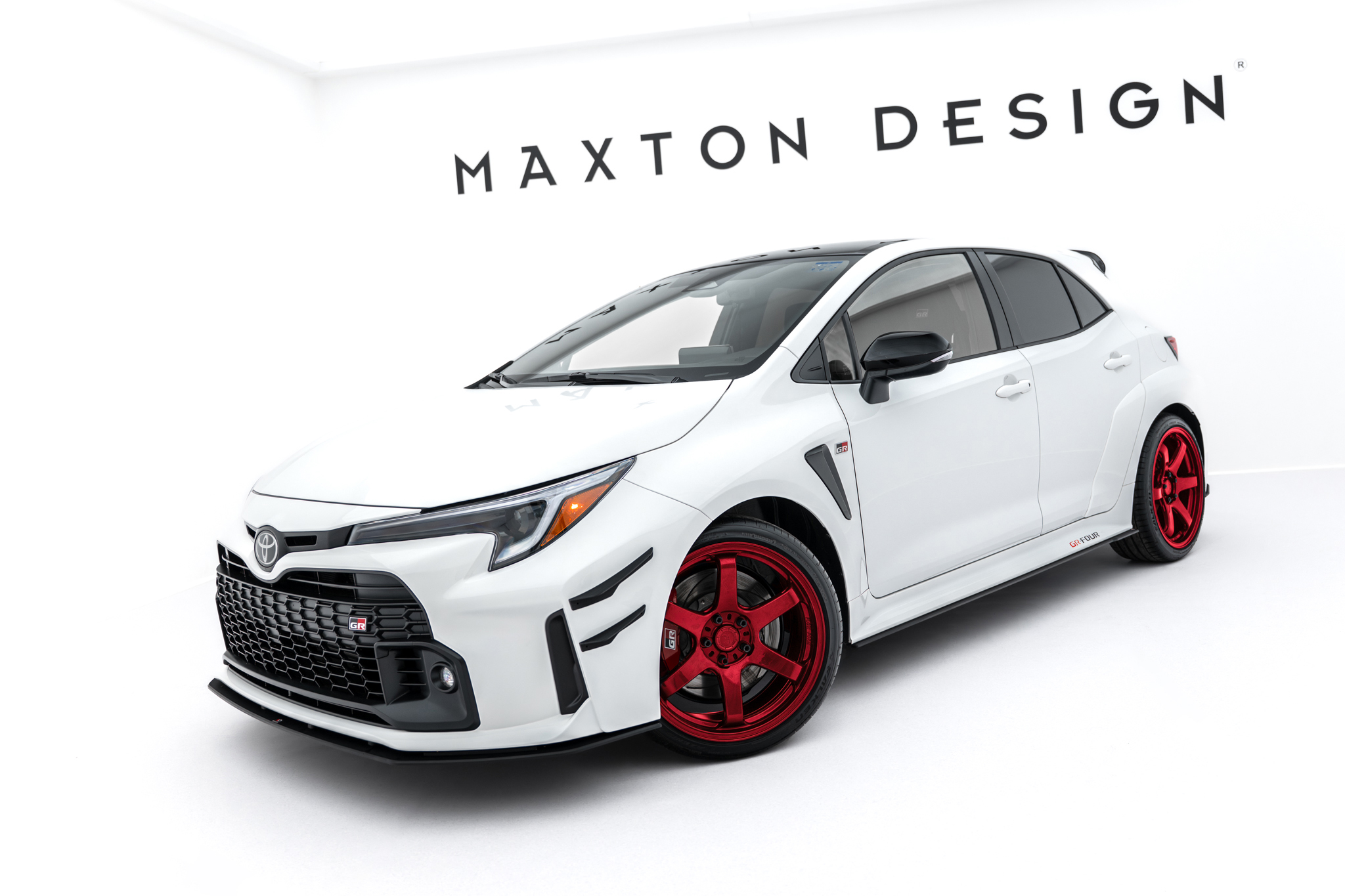 Maxton Design Передний сплиттер Street Pro для Toyota GR Corolla Mk12 — изображение 5
